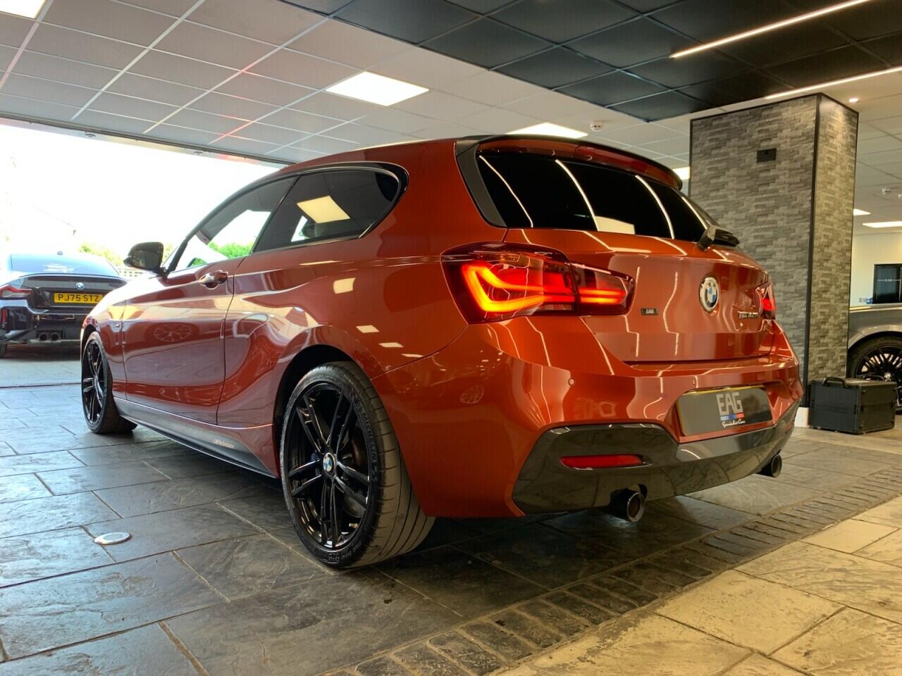 BMW 1 Series view 18