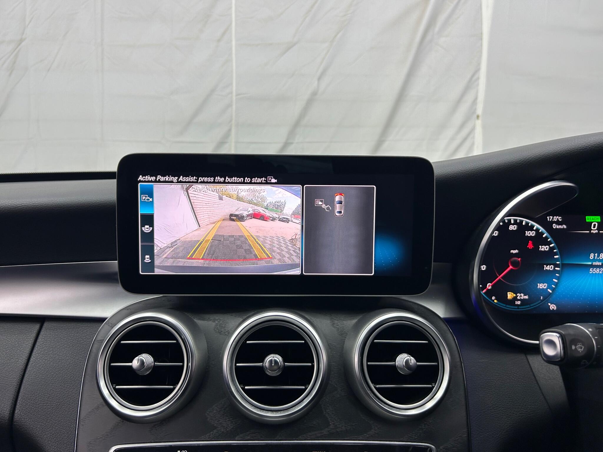 Mercedes-Benz C Class view 37