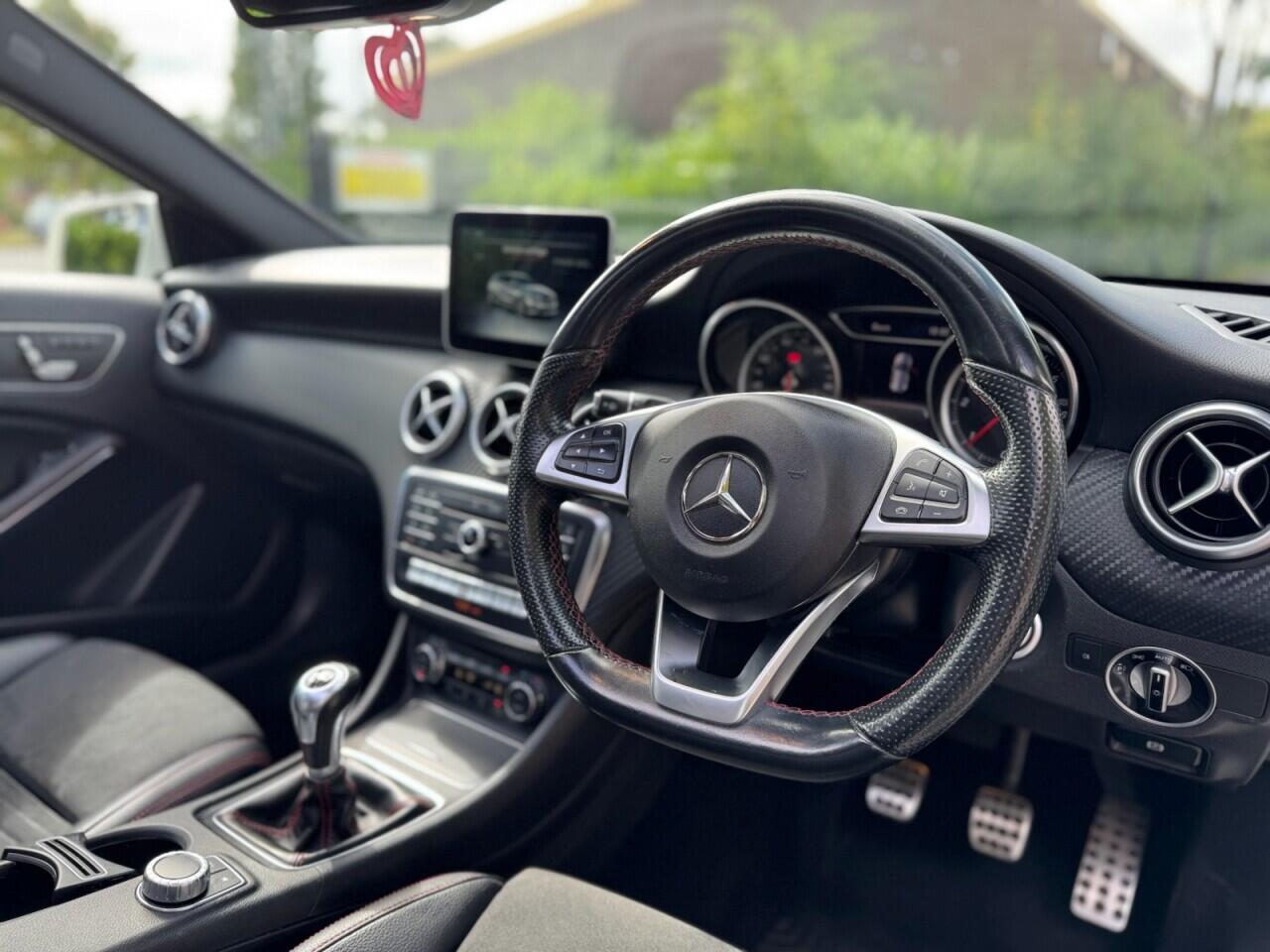 Mercedes-Benz A Class view 11