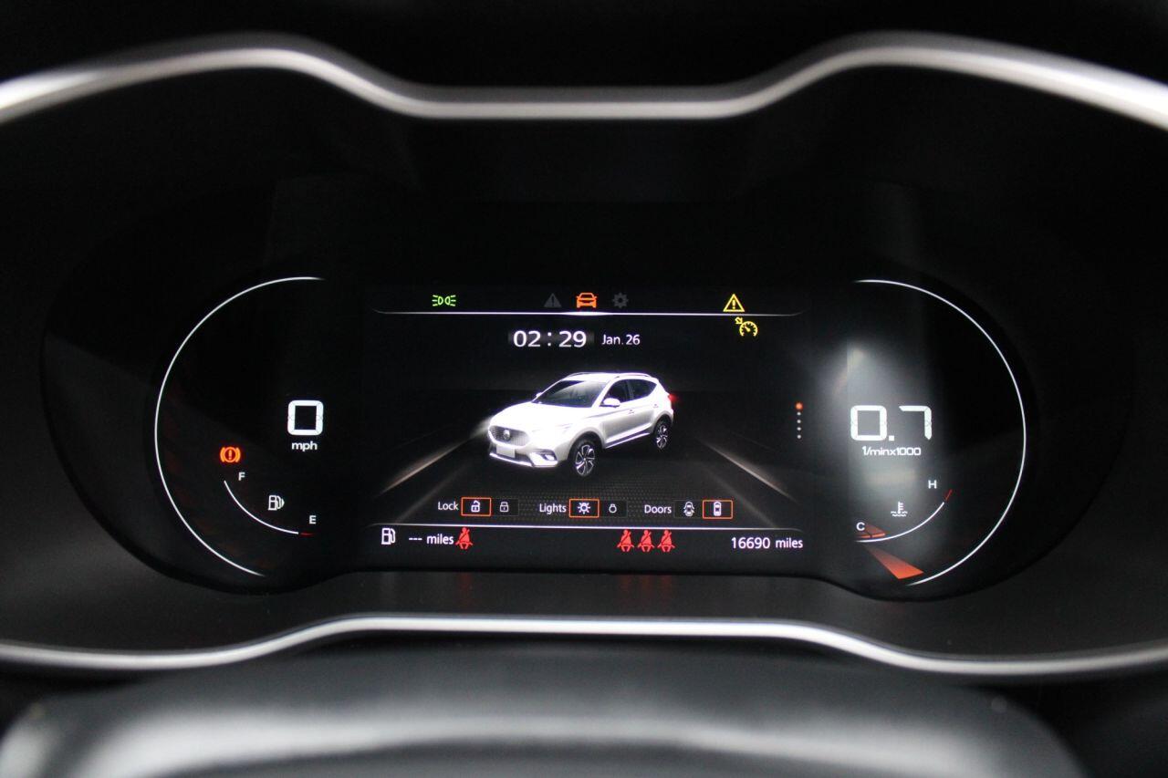 MG ZS view 22