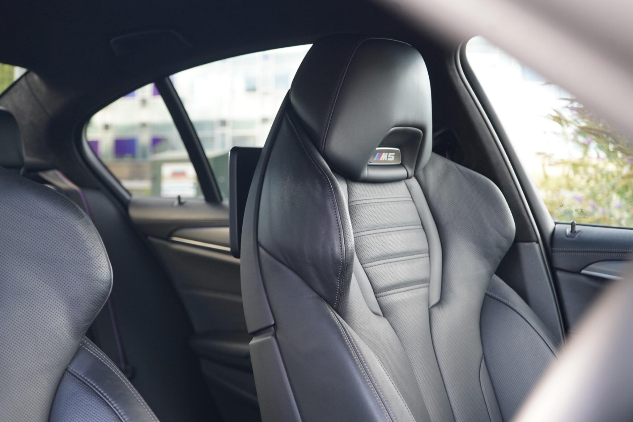BMW M5 view 23