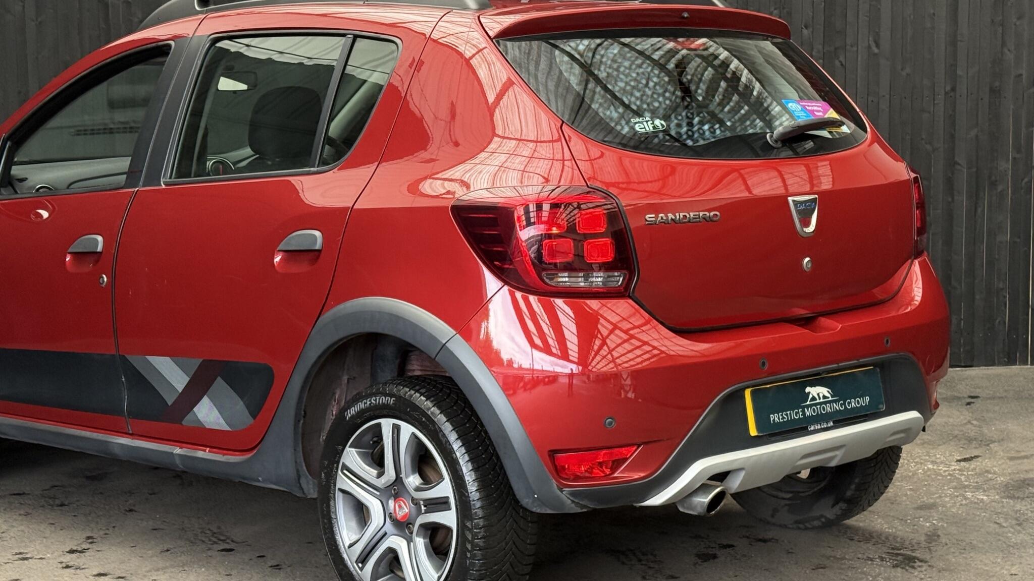 Dacia Sandero view 11