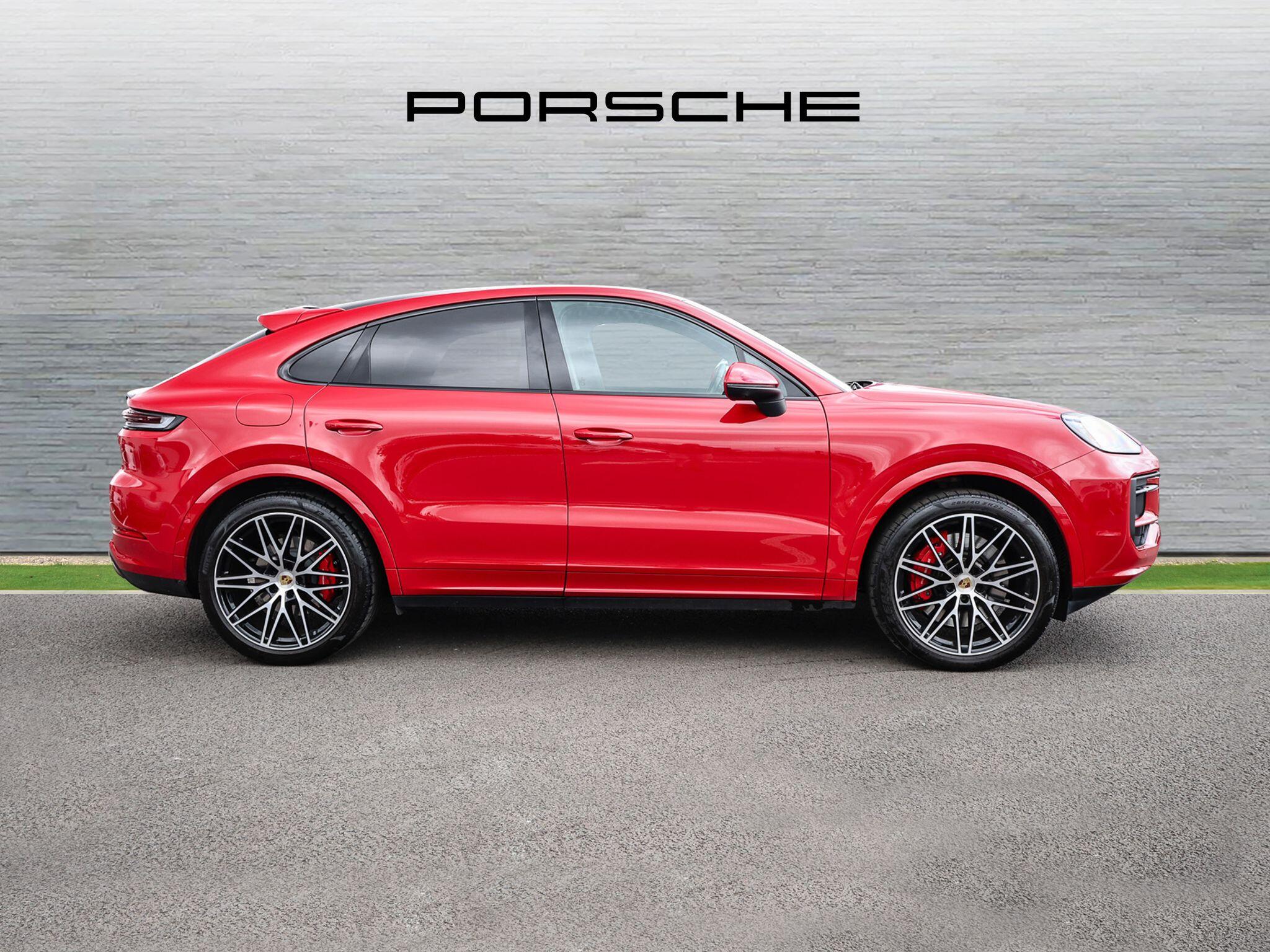 Porsche Cayenne view 37