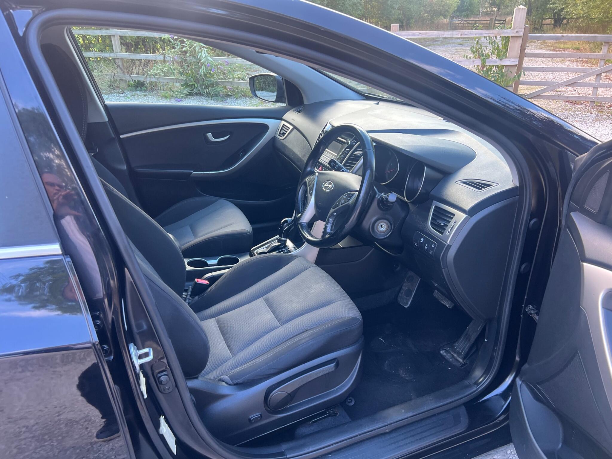 Hyundai i30 view 12