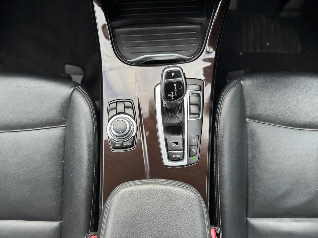 BMW X3 view 10