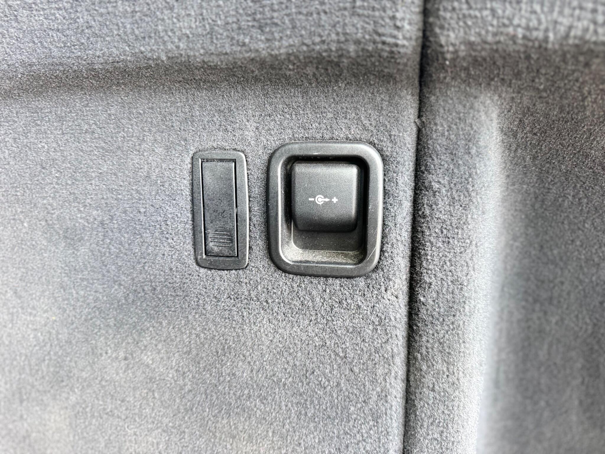 BMW X5 view 15
