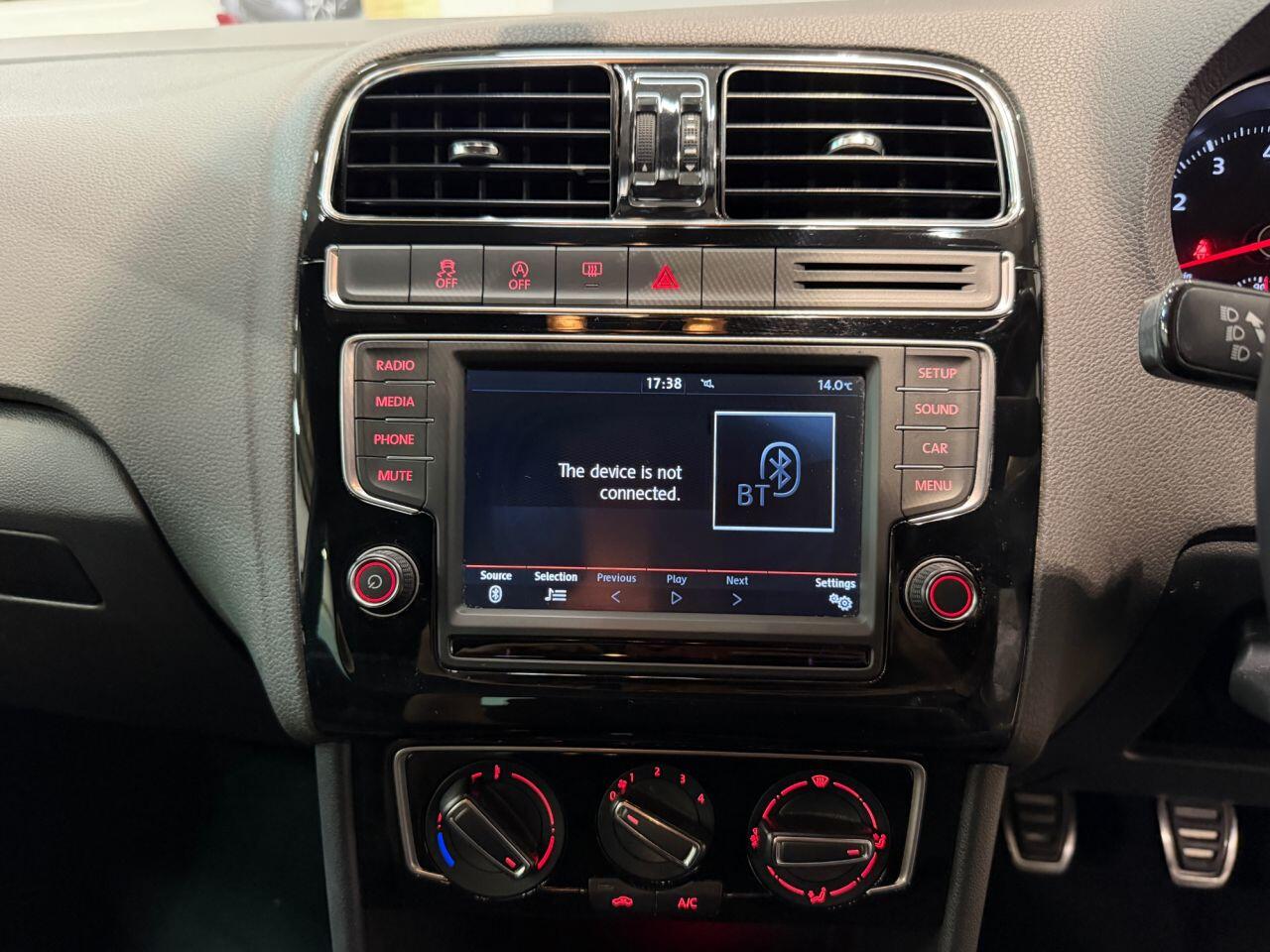 Volkswagen Polo view 16