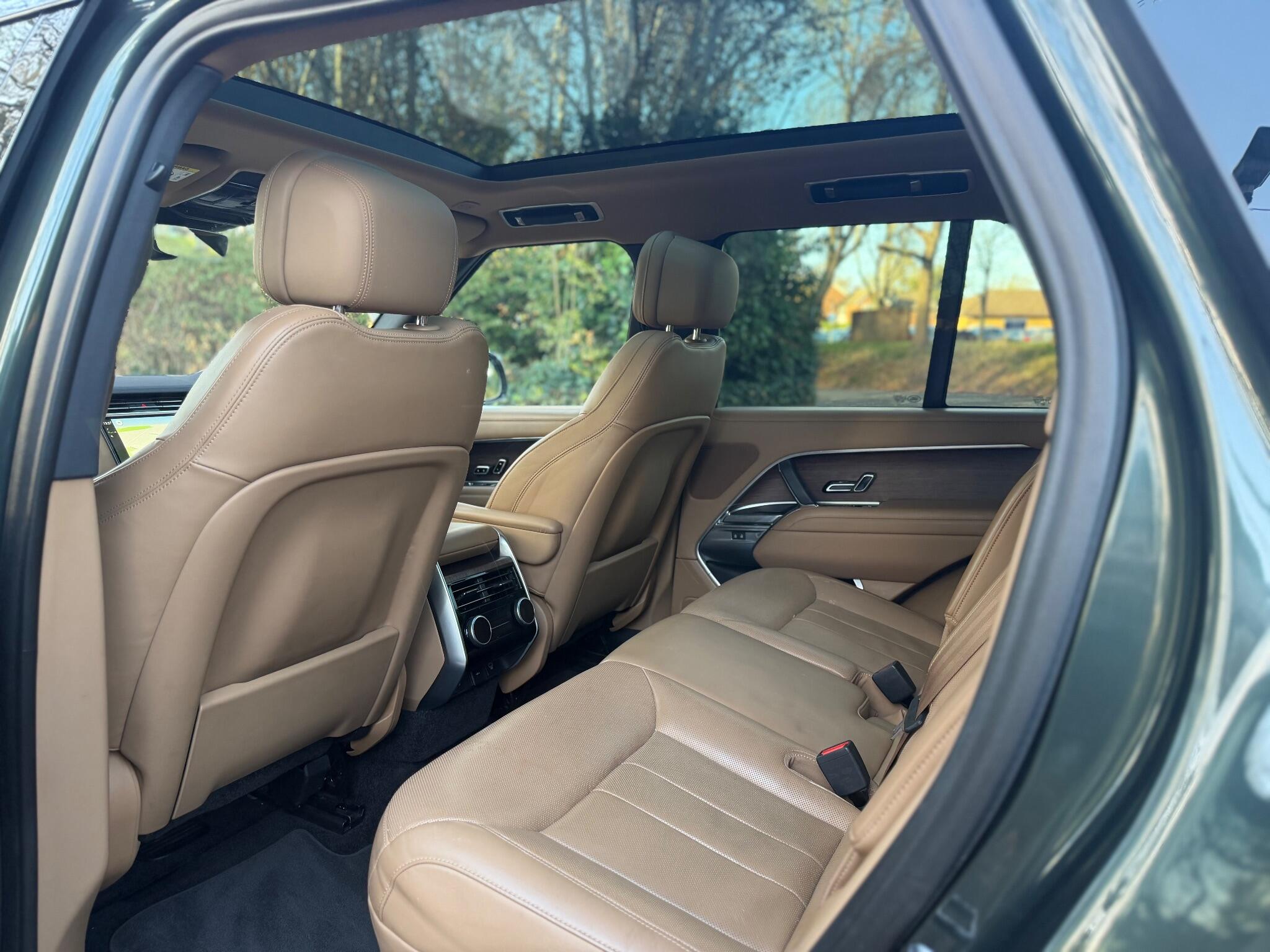 Land Rover Range Rover view 13