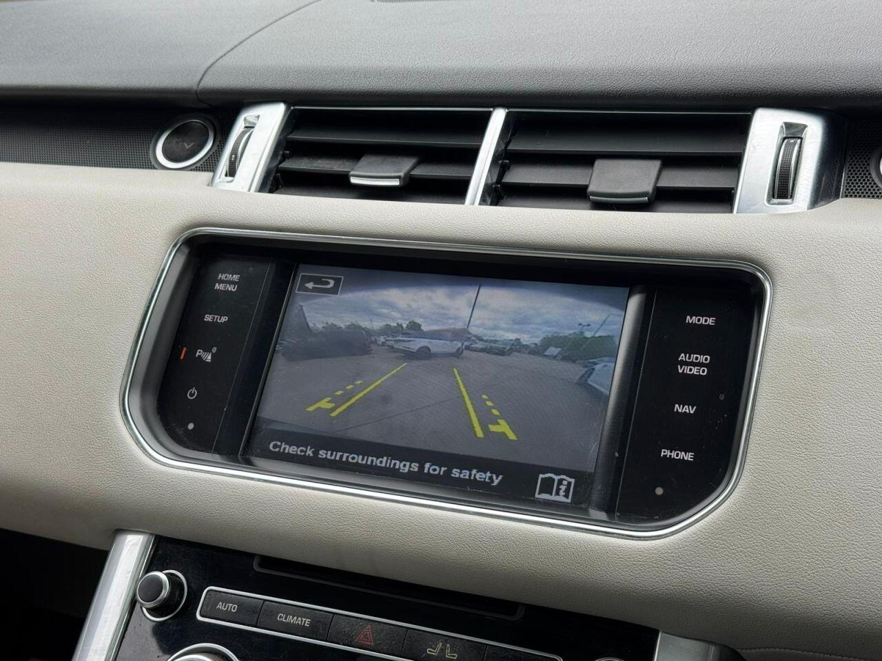 Land Rover Range Rover Sport view 12
