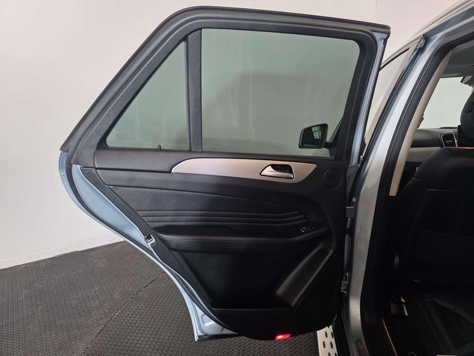 Mercedes-Benz Gle view 43