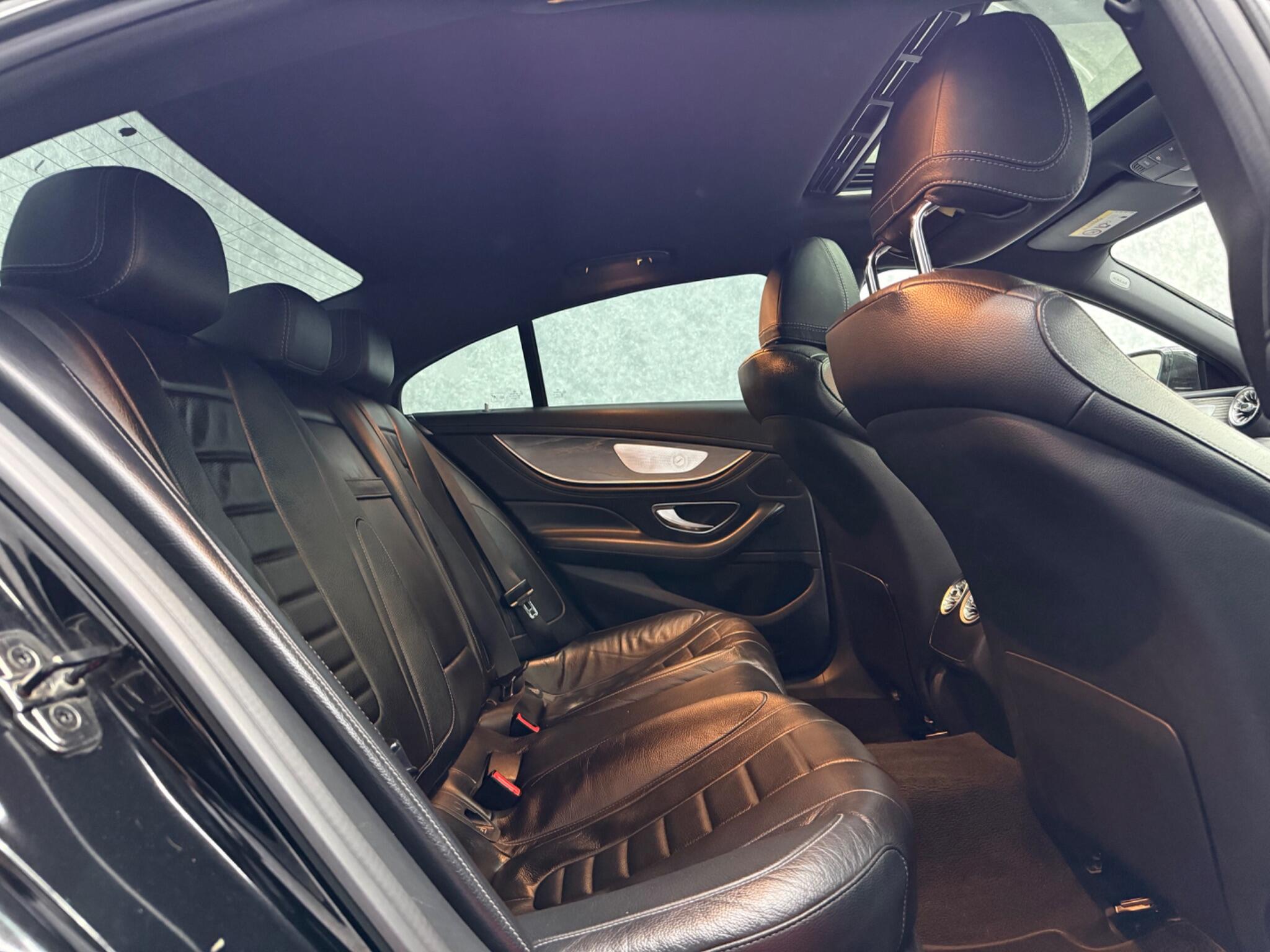 Mercedes-Benz CLS view 10