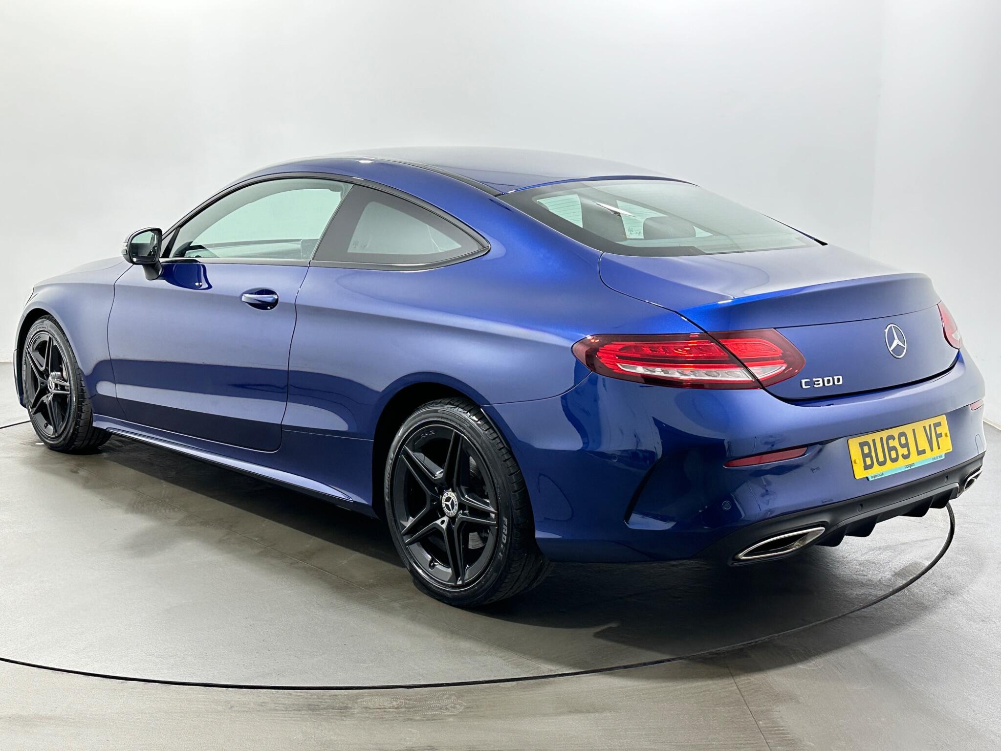 Mercedes-Benz C-Class view 6