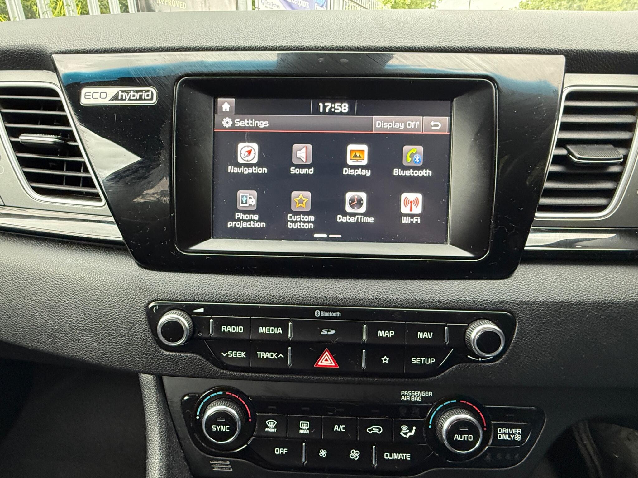 2018 Kia Niro image 36