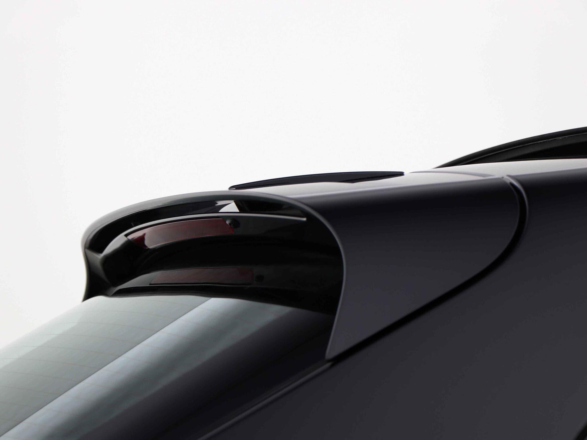 Porsche Macan view 24
