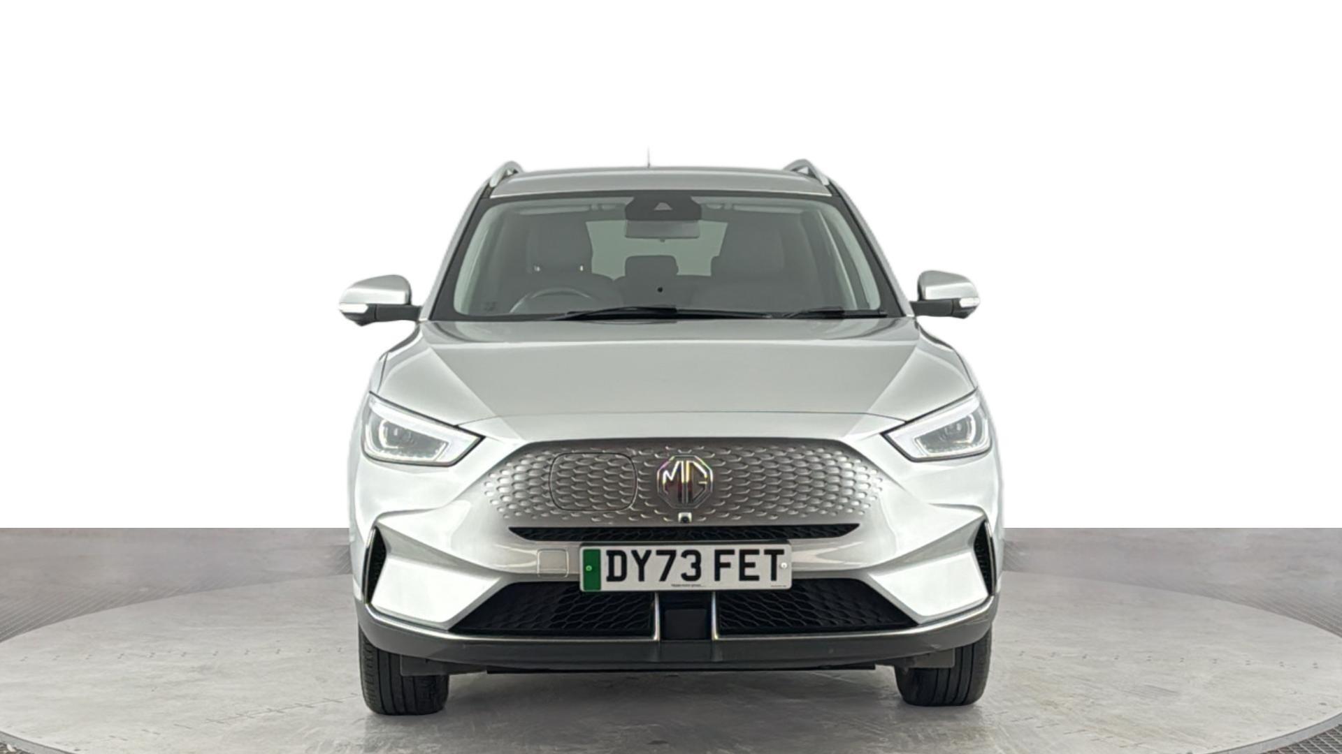 MG ZS view 8