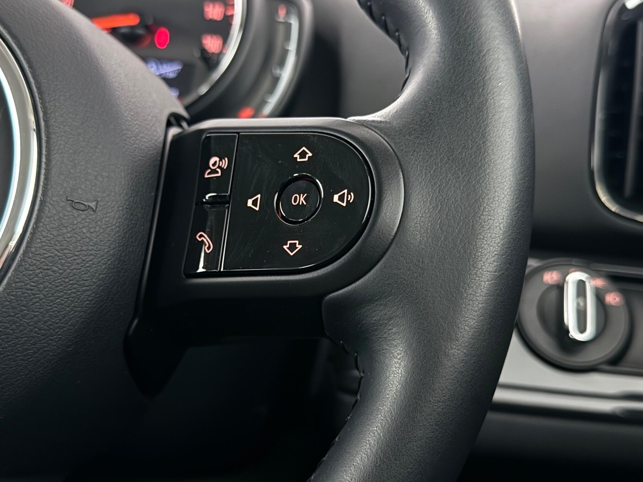 Mini Countryman view 16