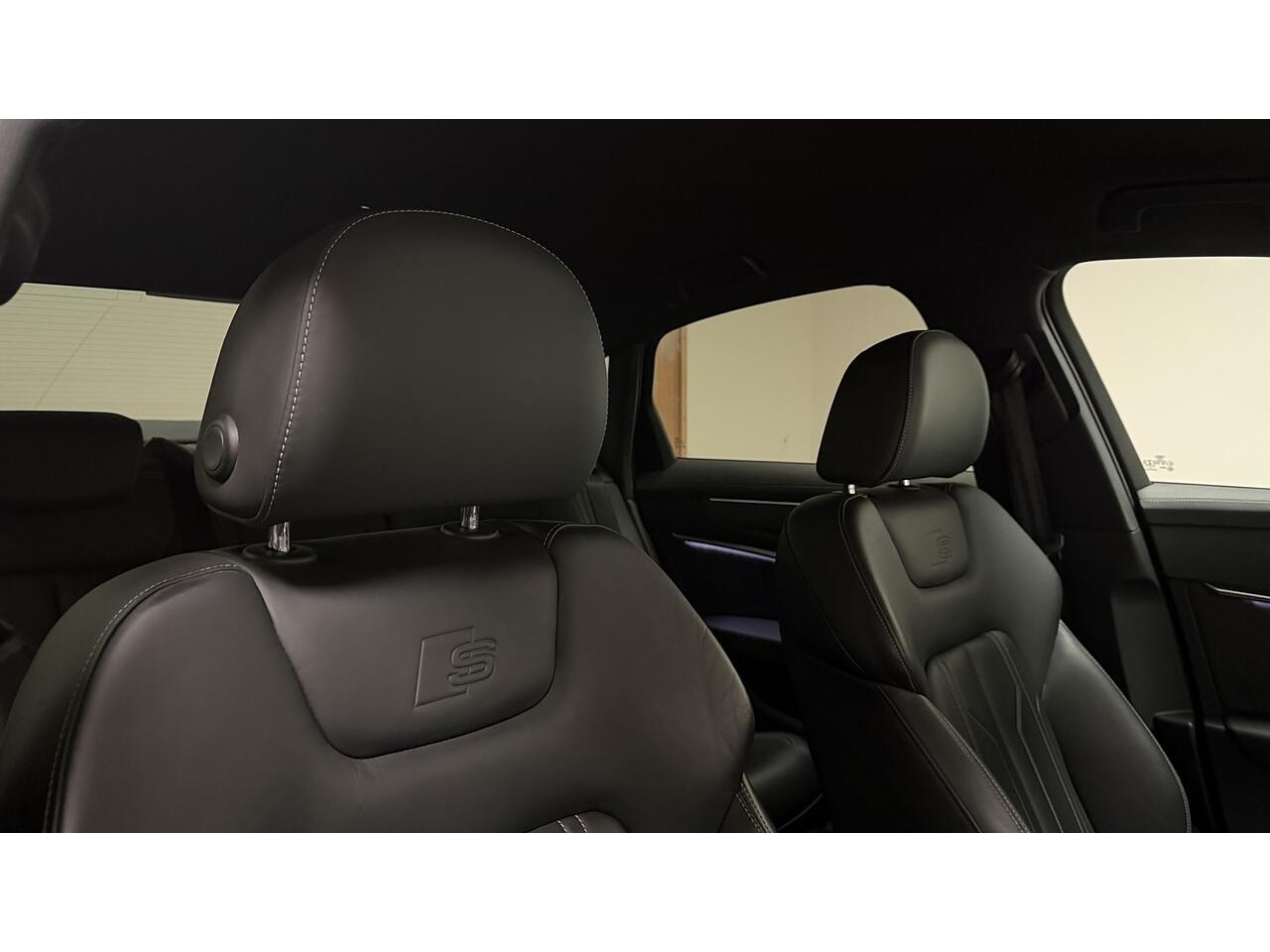 Audi A6 view 24