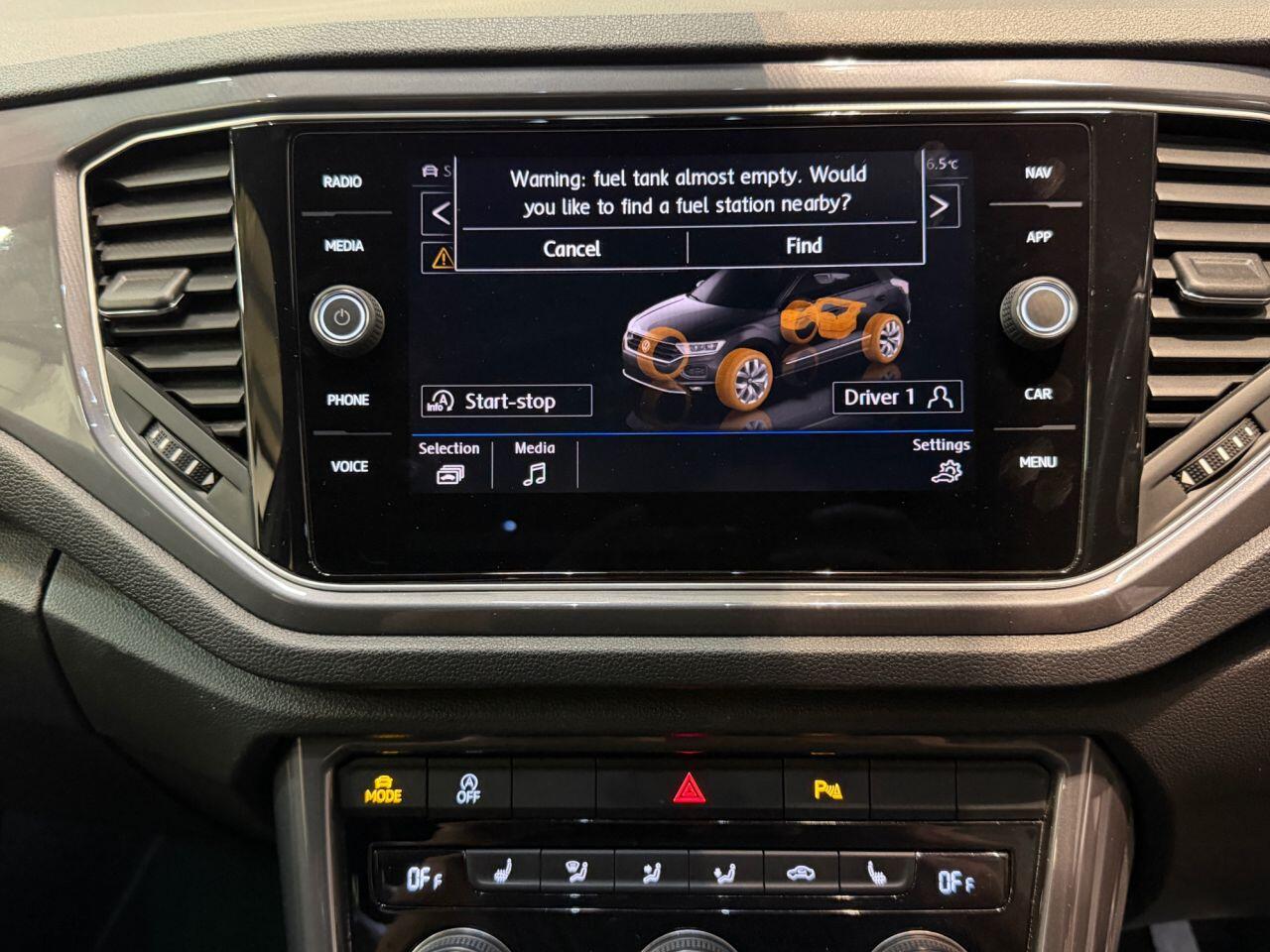 Volkswagen T-Roc view 20