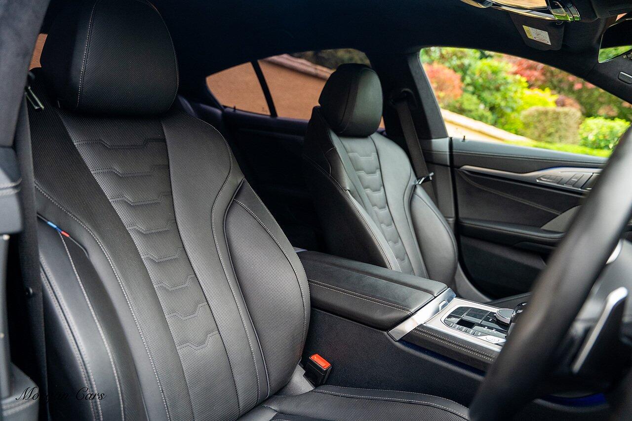 BMW 8 Series view 39