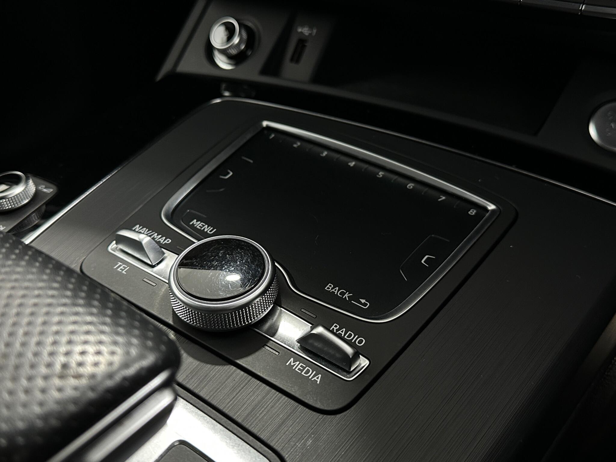Audi Q5 view 20