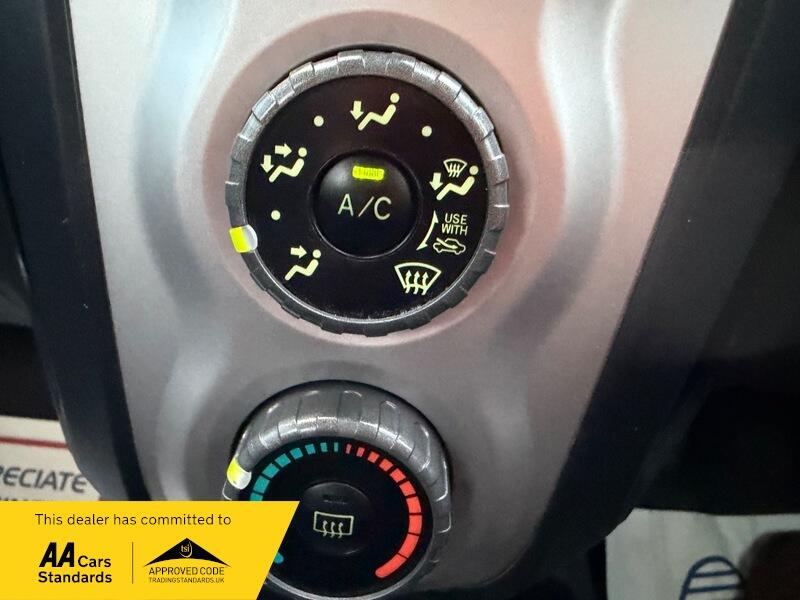 2007 Toyota Yaris image 34