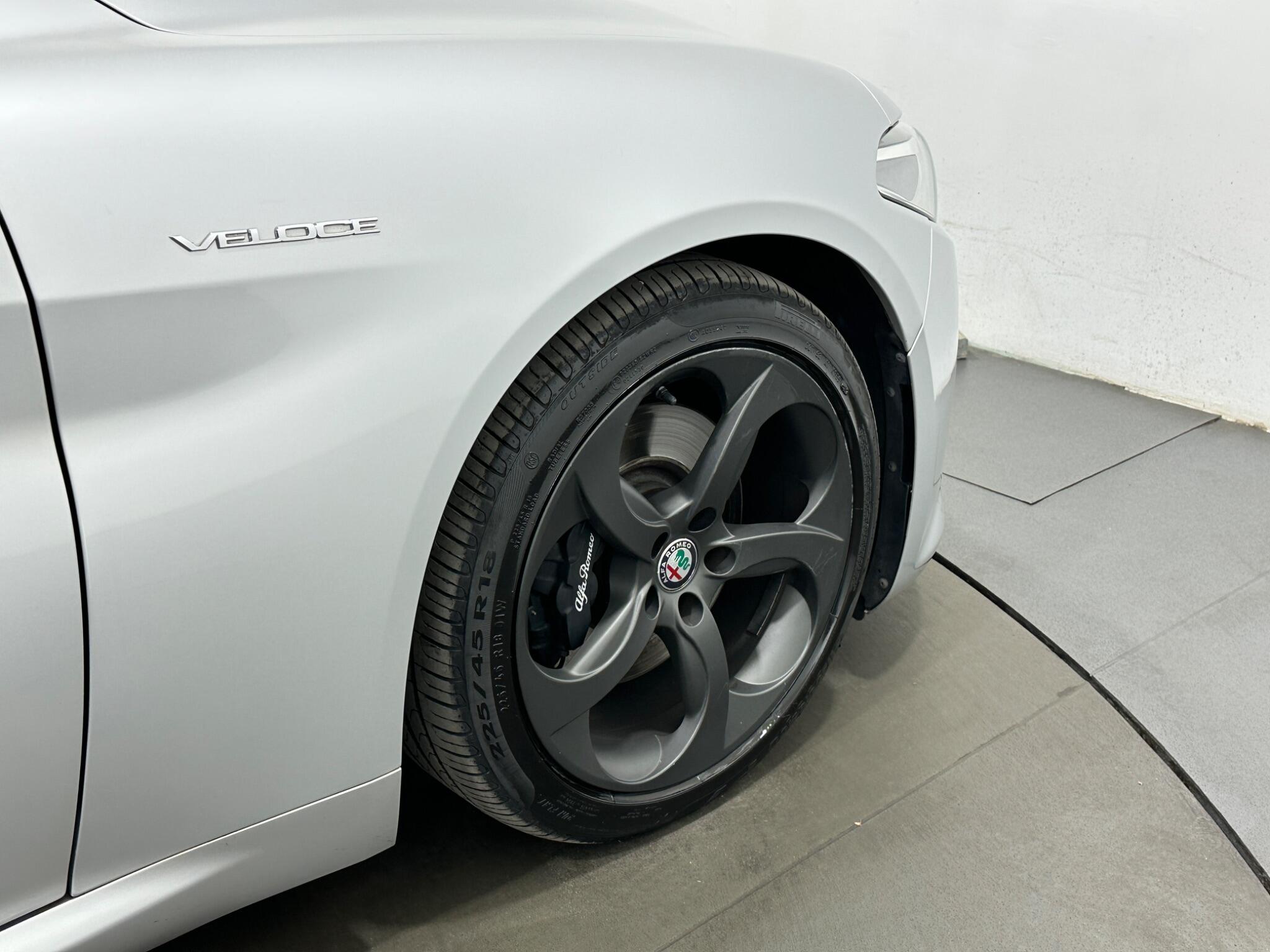 Alfa Romeo Giulia view 48