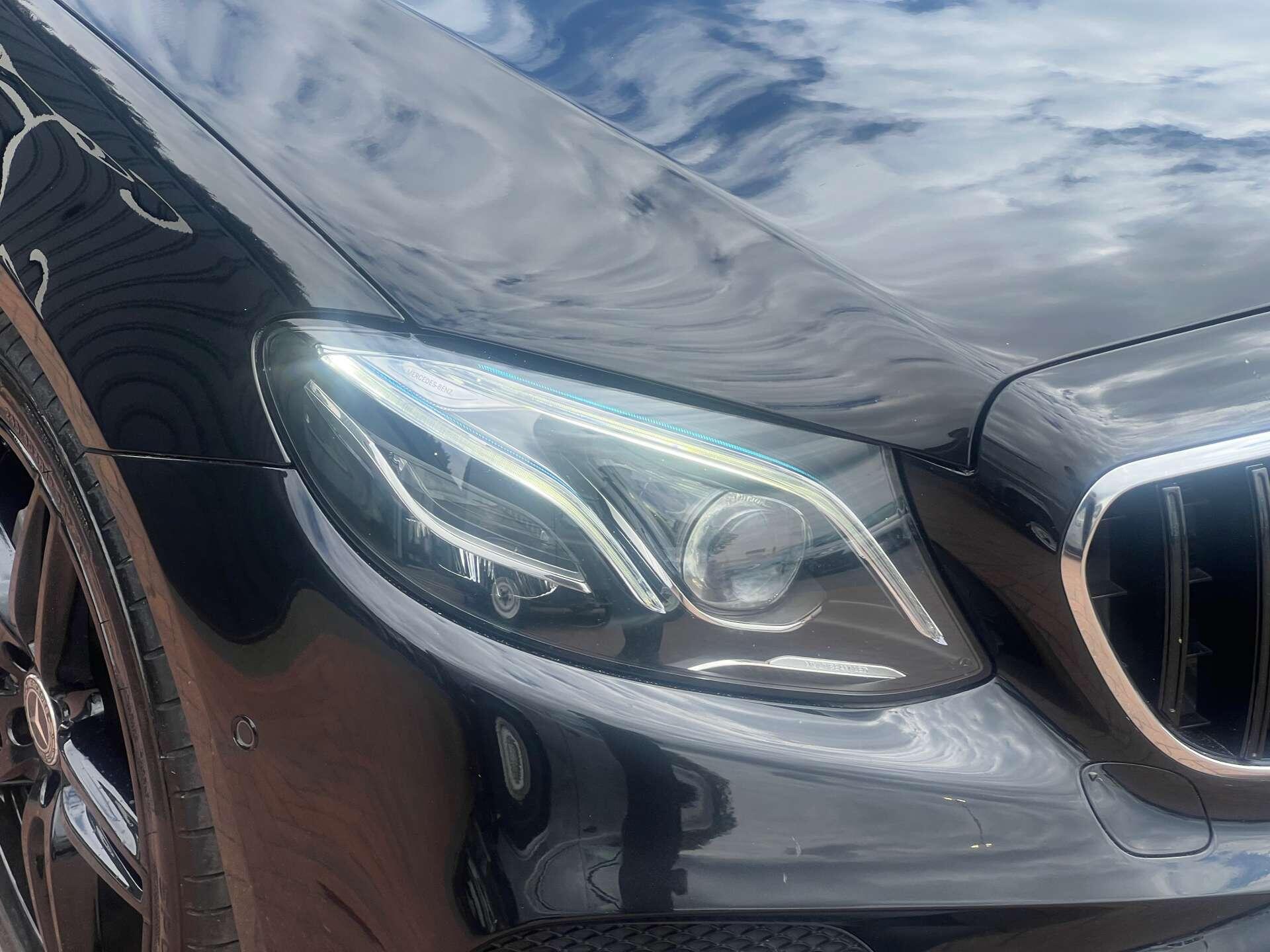 Mercedes-Benz E-Class view 60