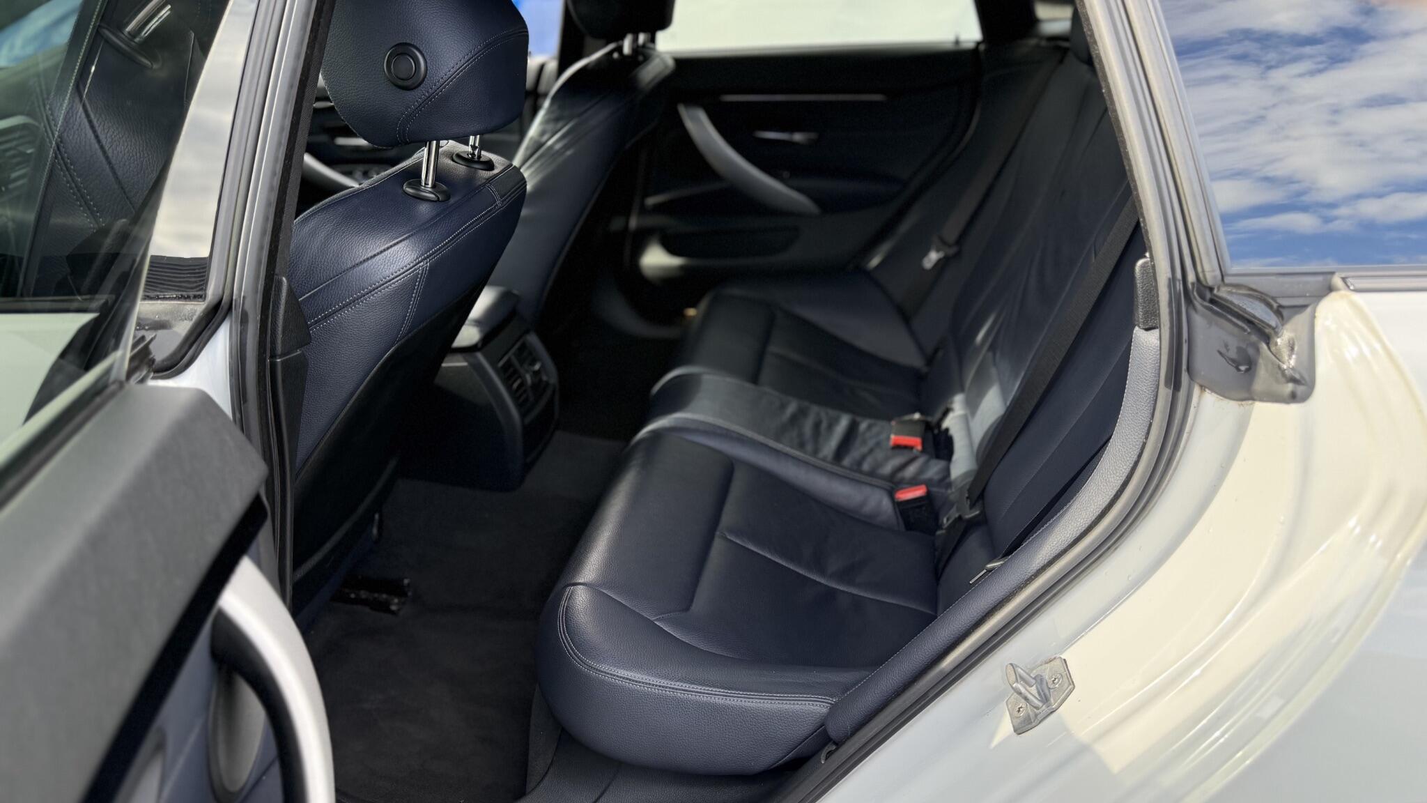 BMW 4 Series view 30