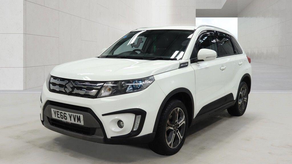 Suzuki Vitara view 3