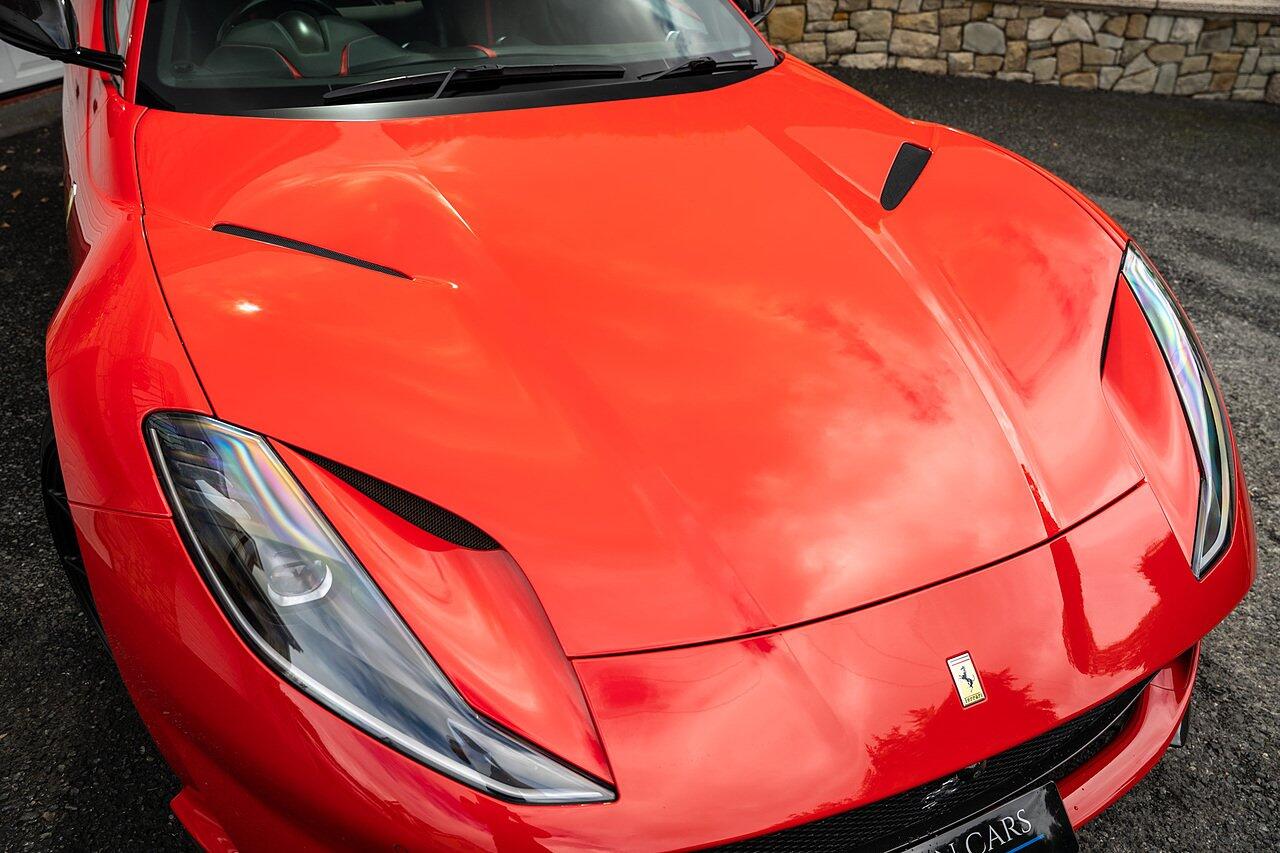Ferrari 812 view 37