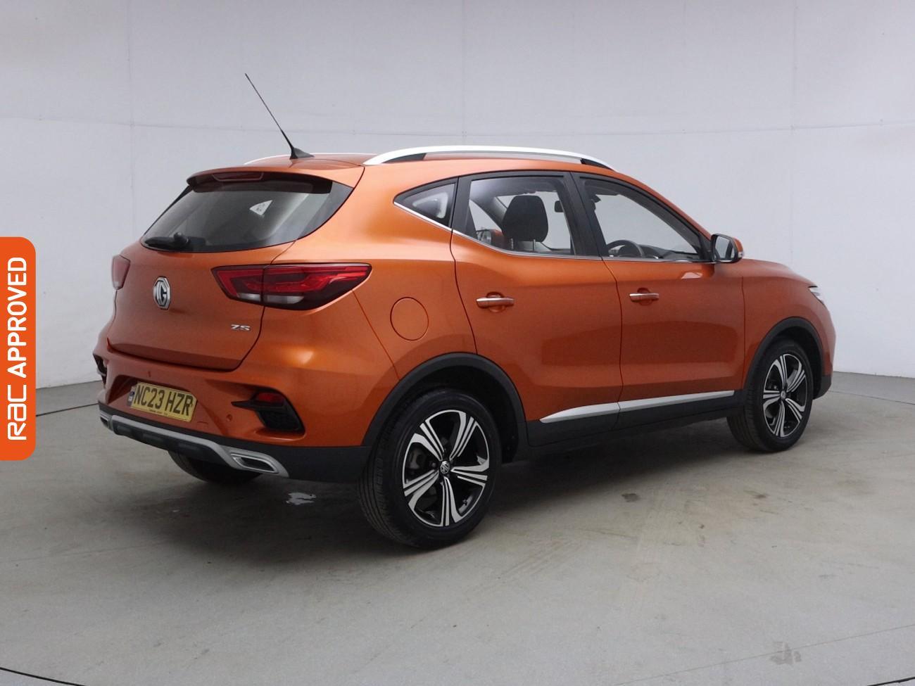 MG ZS view 29