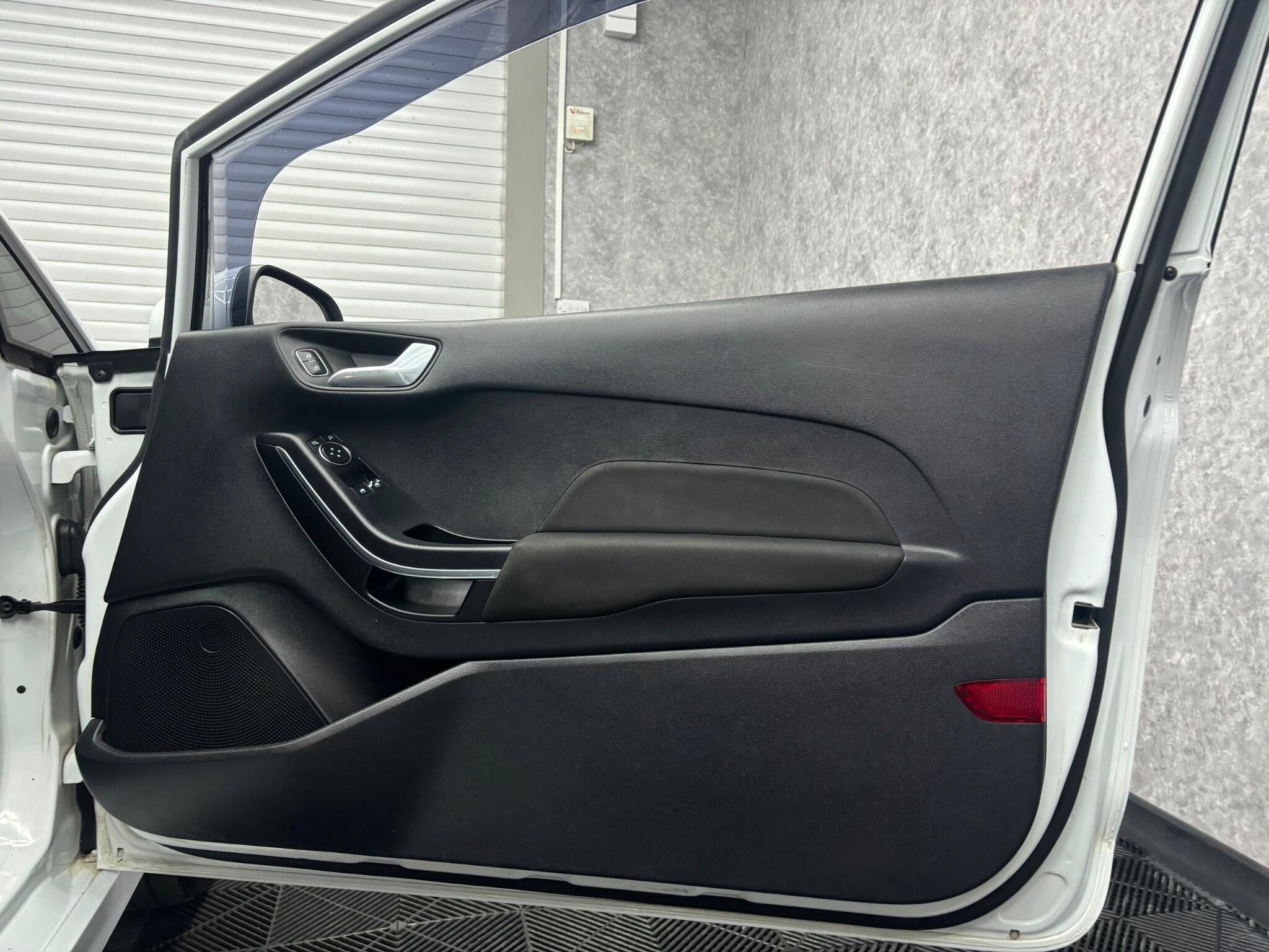 Ford Fiesta view 18