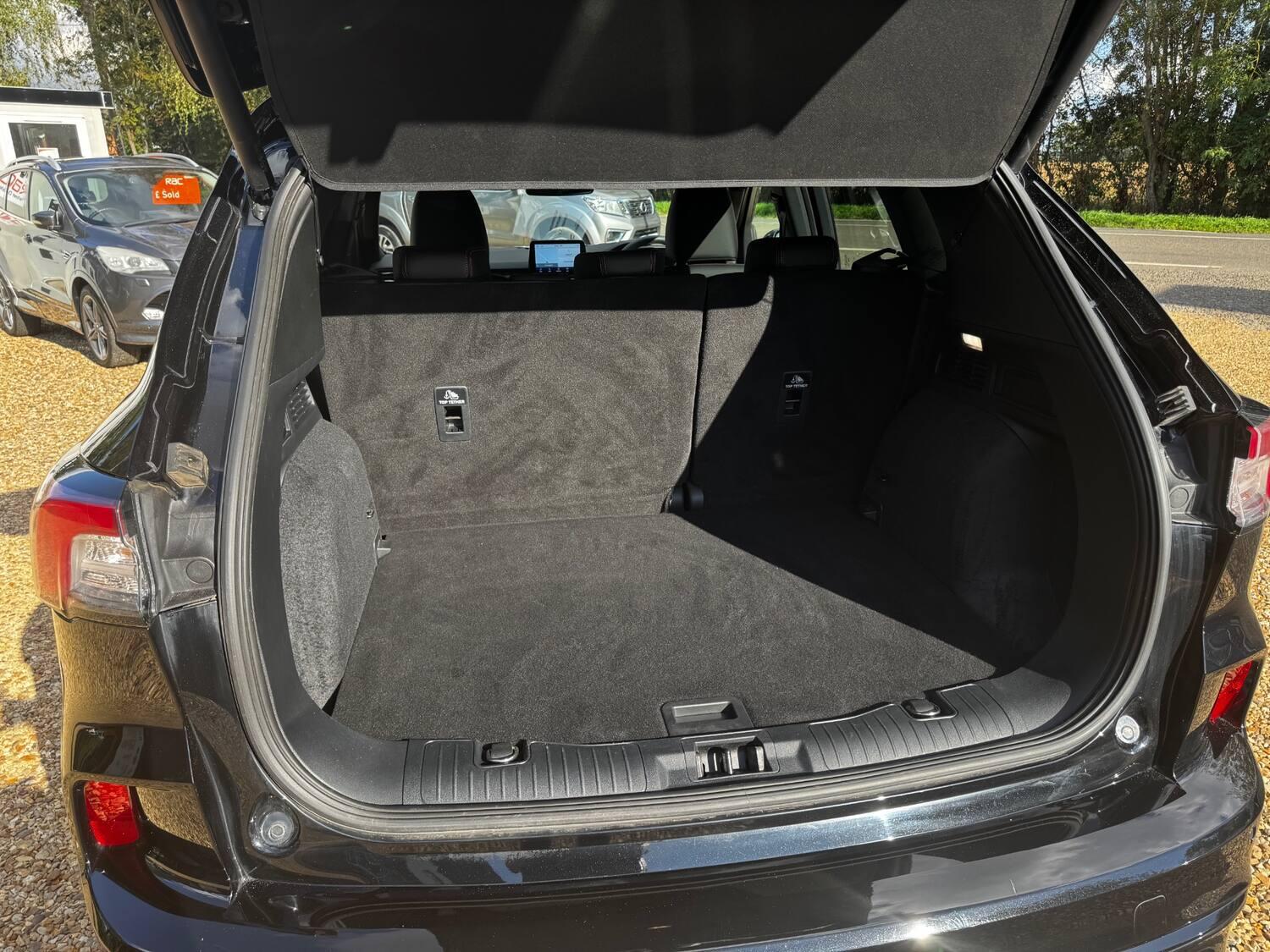 Ford Kuga view 16