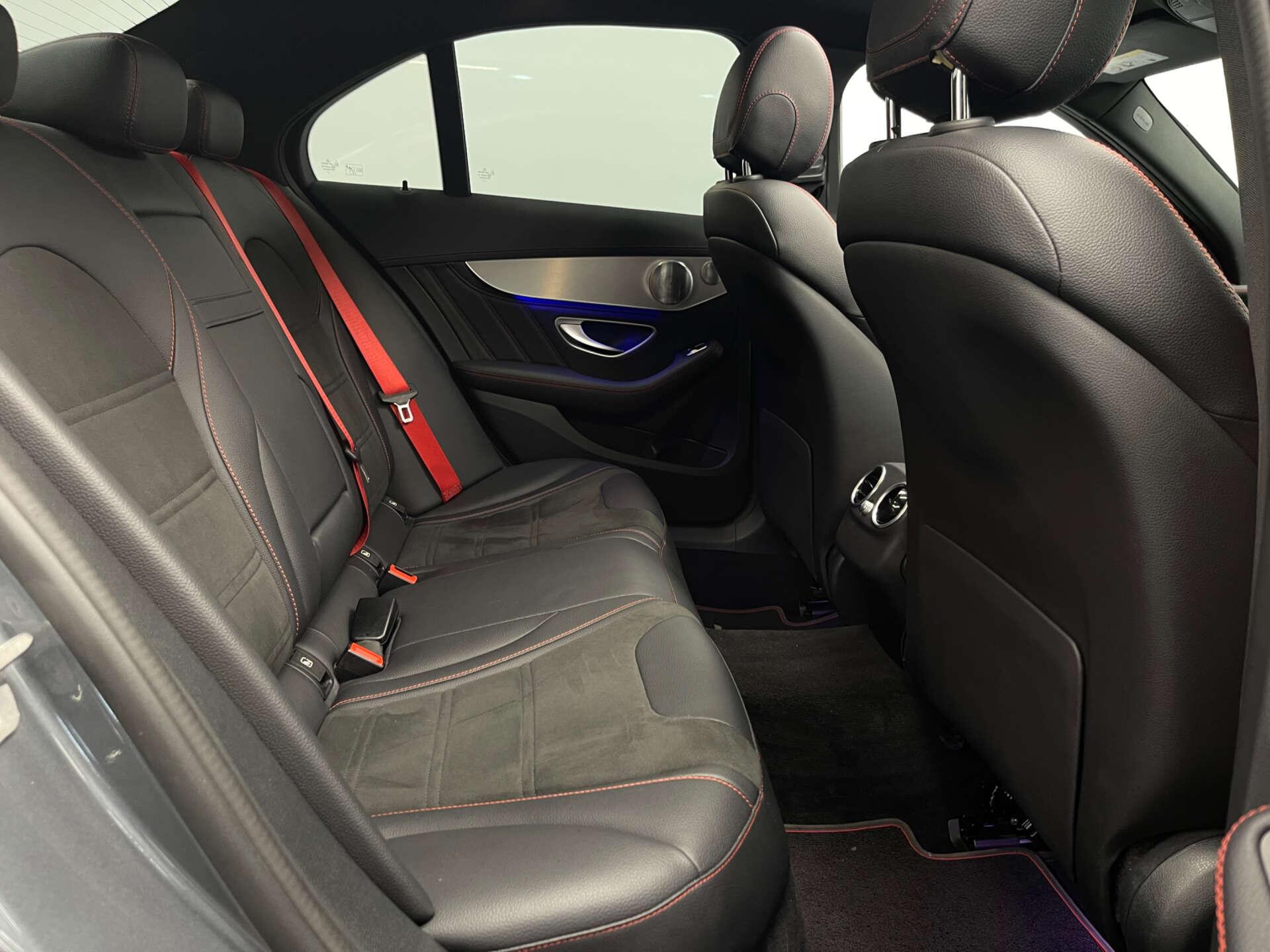 Mercedes-Benz C Class view 25