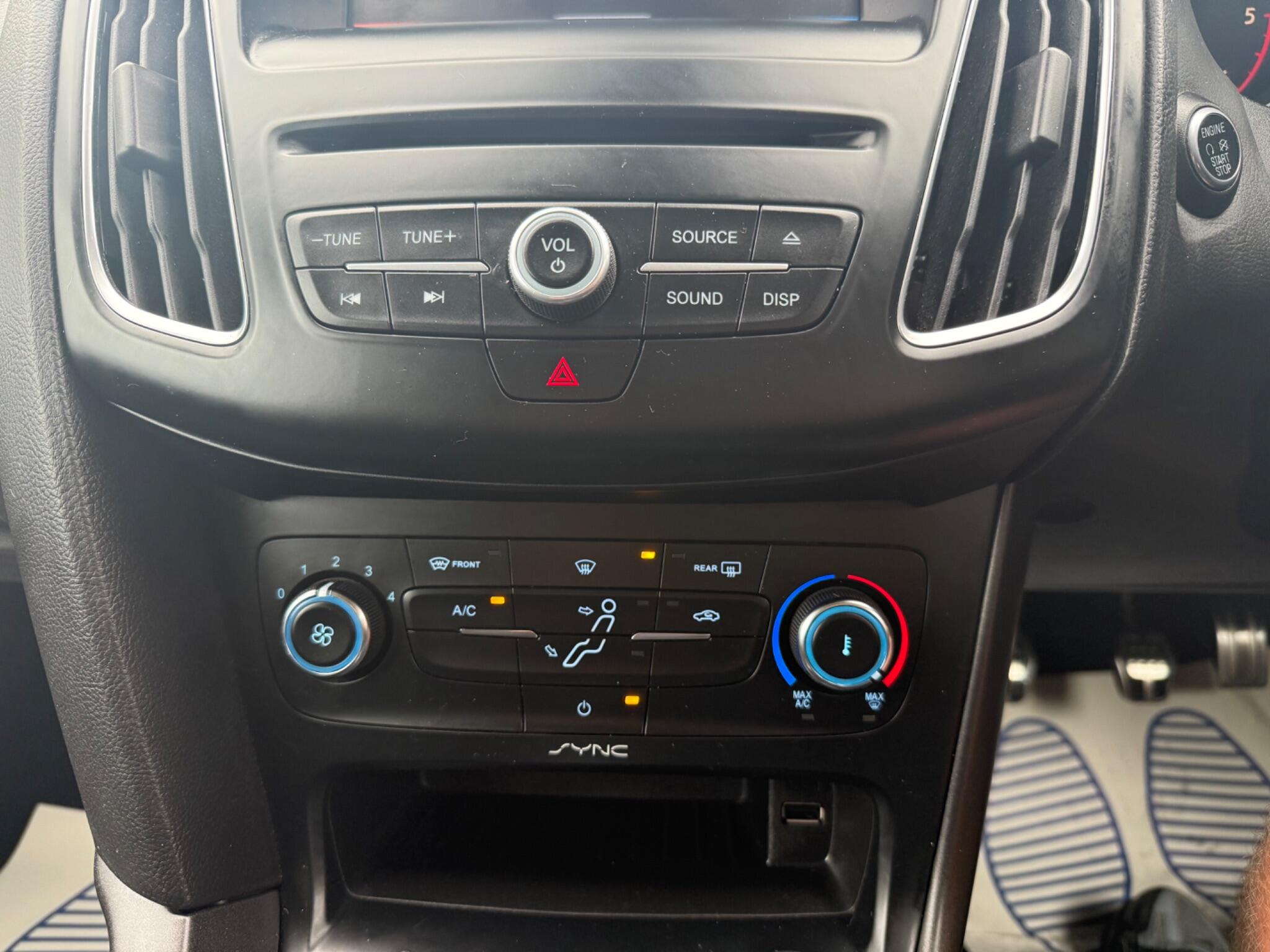 2015 Ford Focus image 20