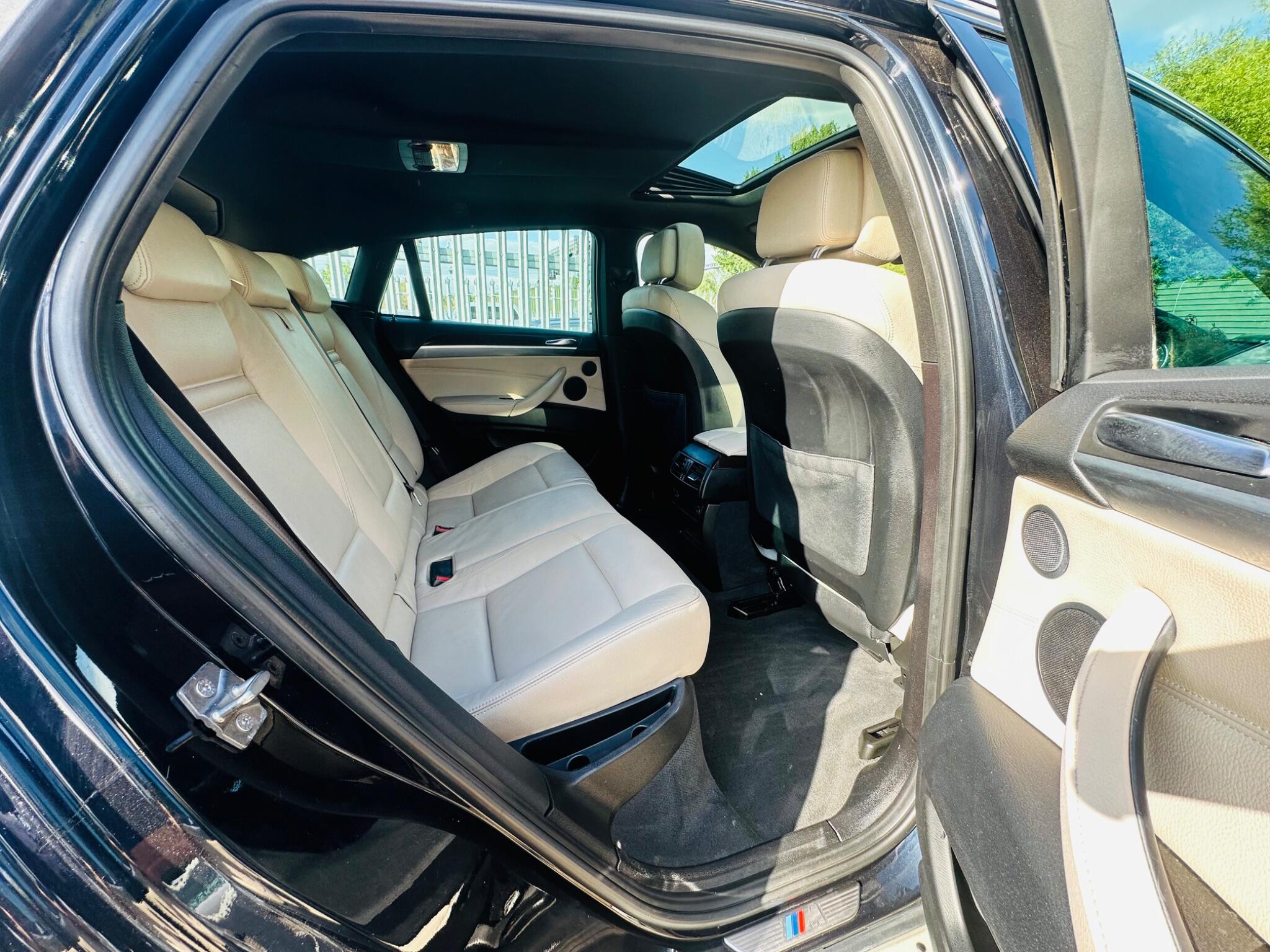 BMW X6 view 4