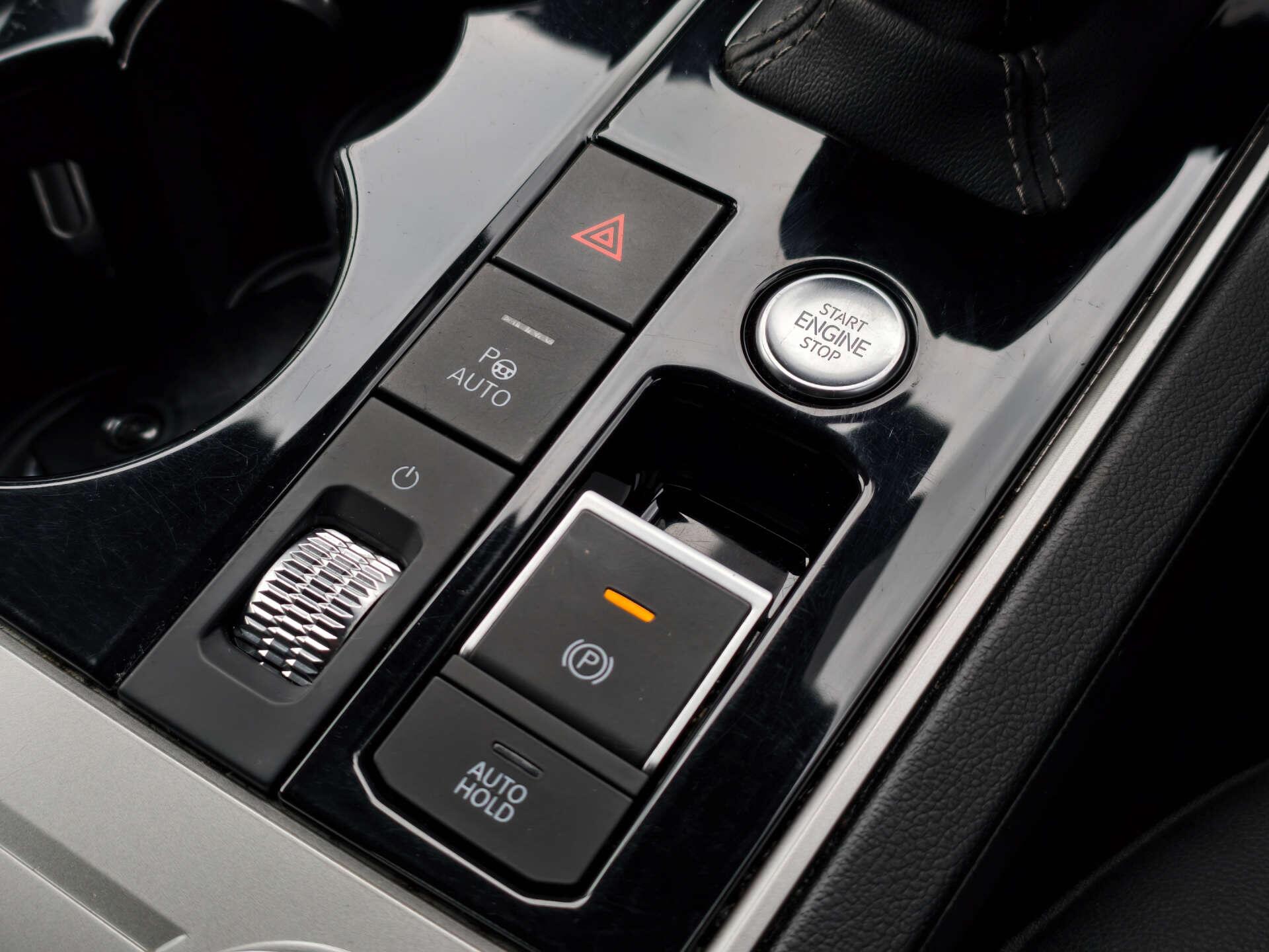Volkswagen Touareg view 36