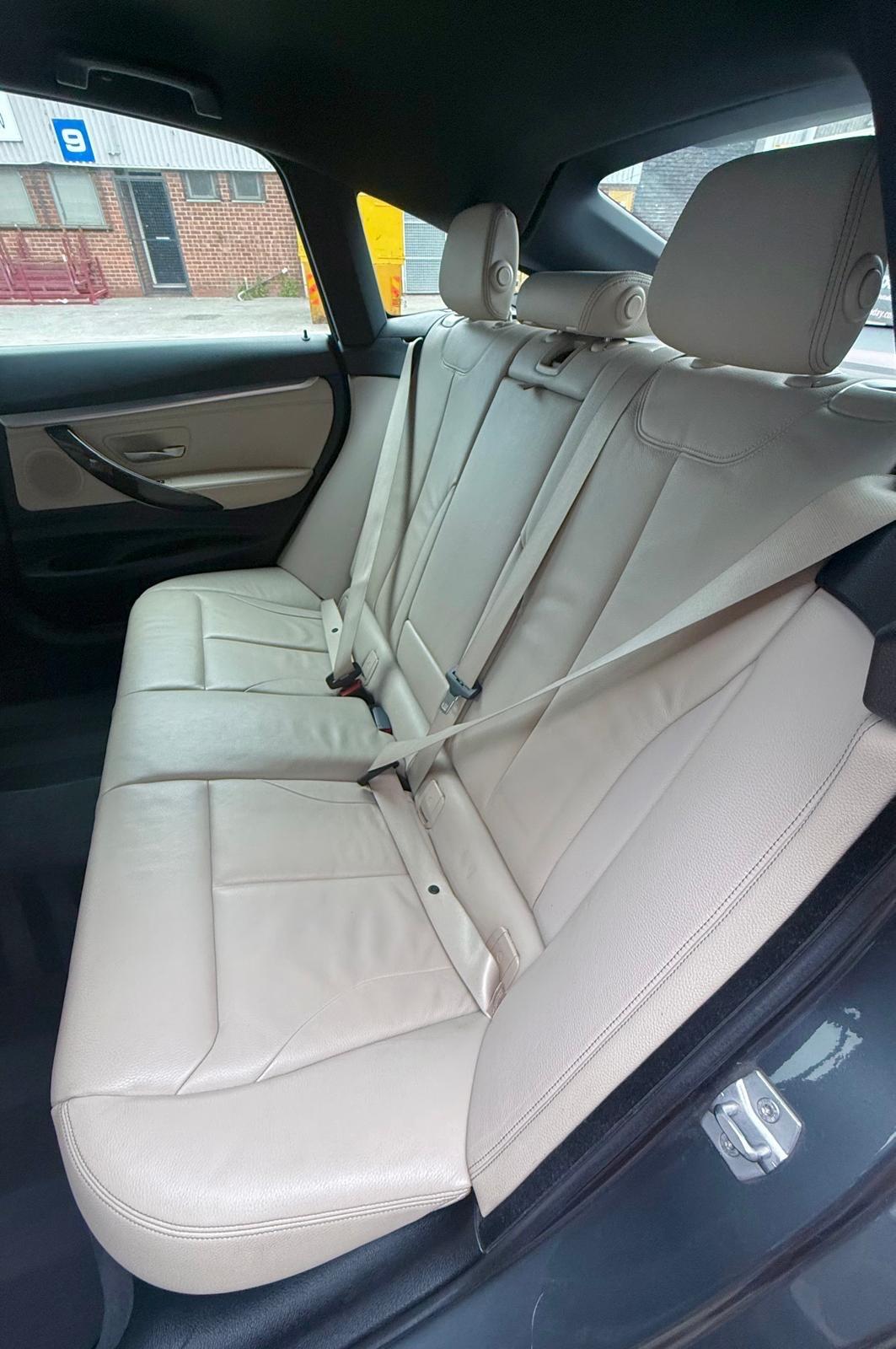 BMW 3 Series view 45
