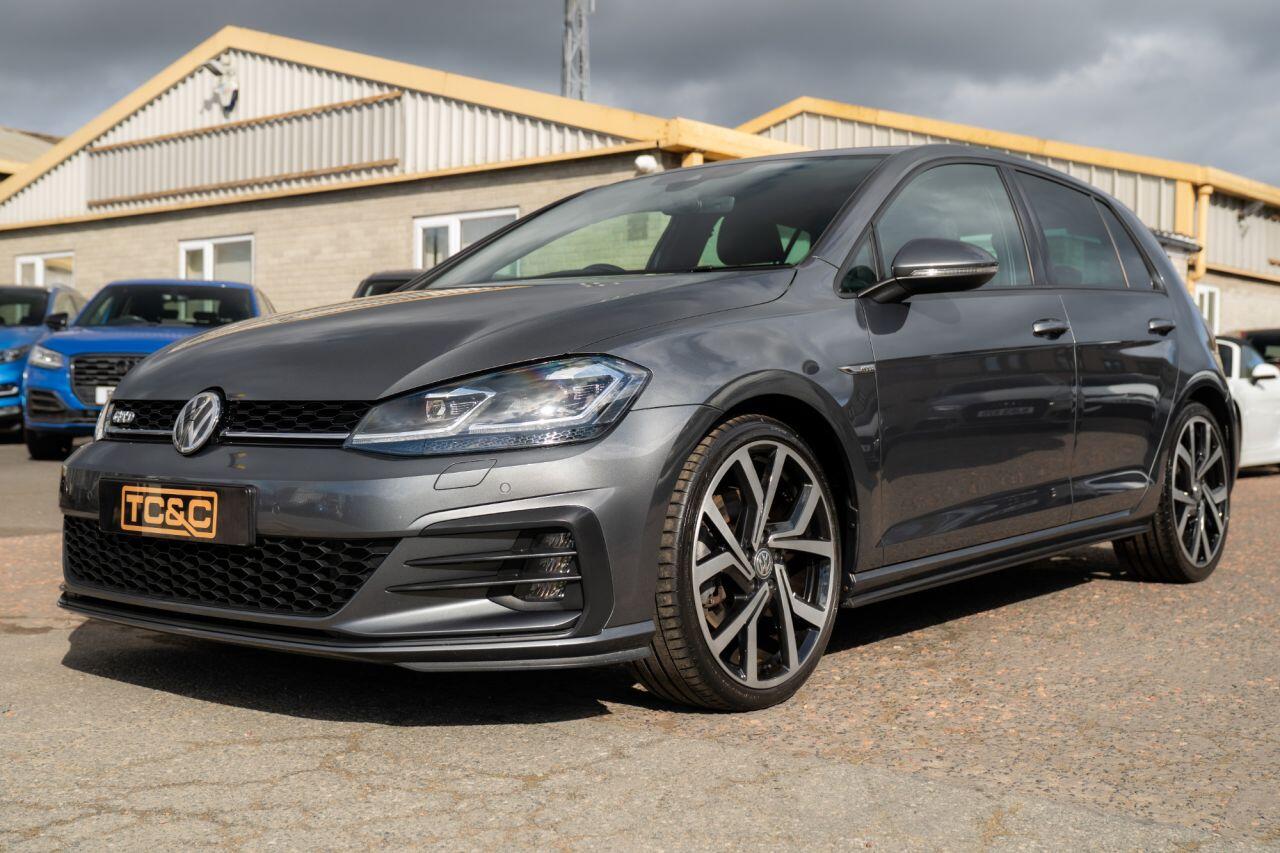 Volkswagen Golf view 6