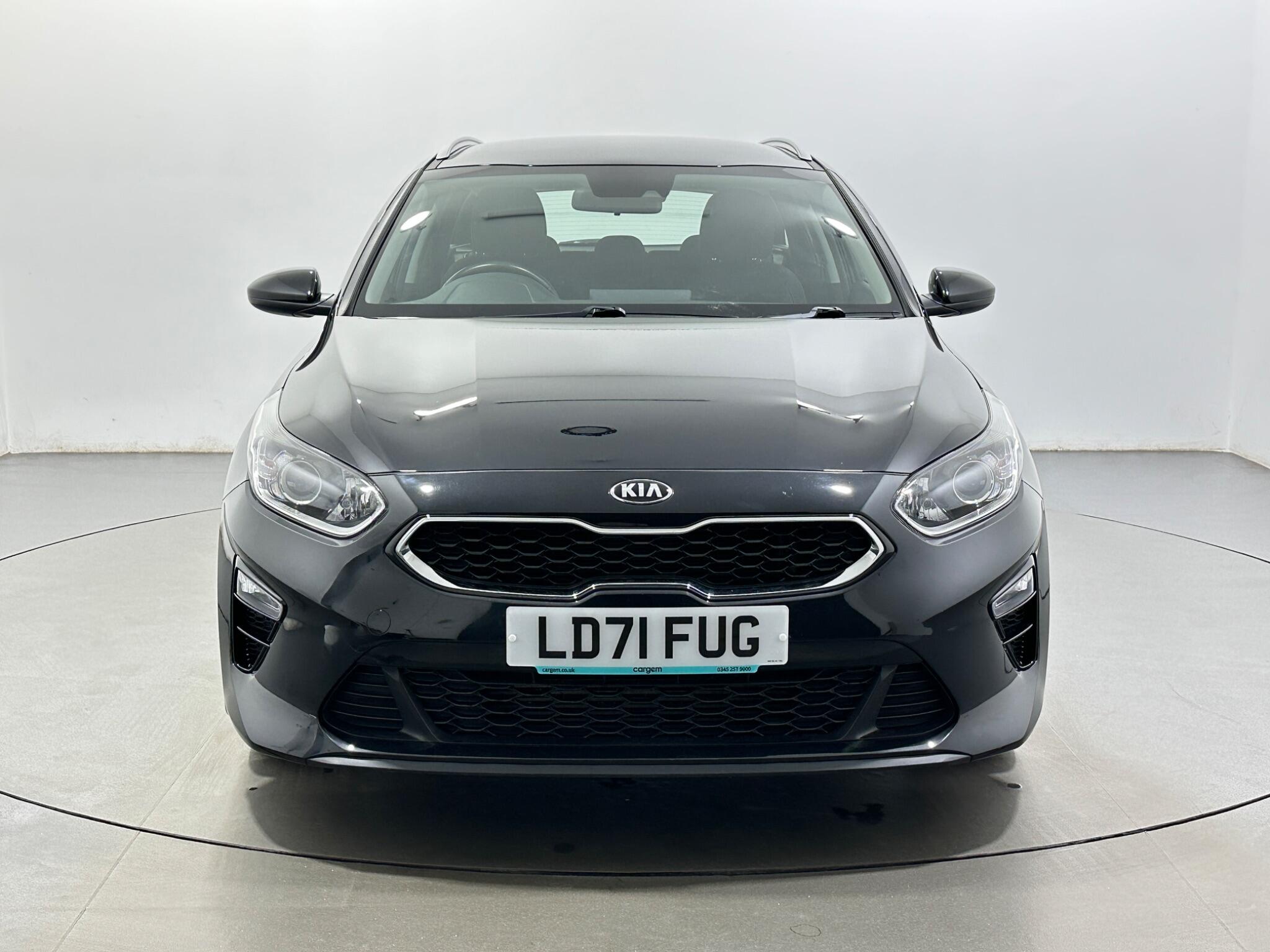 Kia Ceed view 3