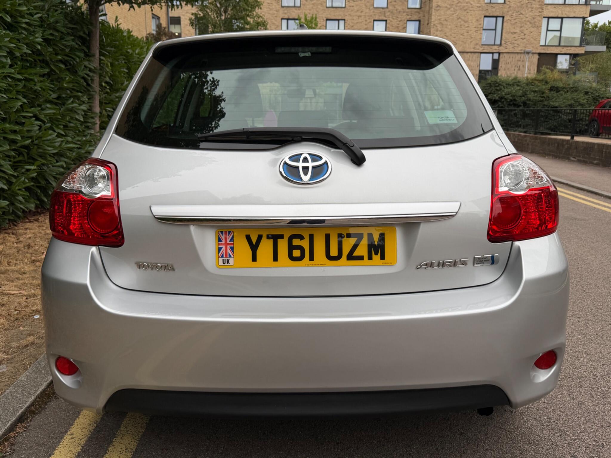 Toyota Auris view 5