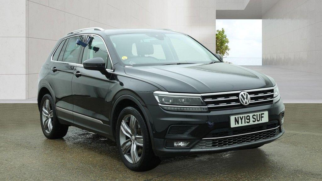 Volkswagen Tiguan view 5