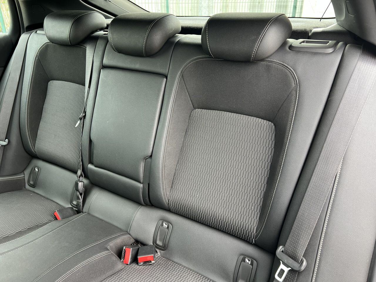 Vauxhall Insignia view 29
