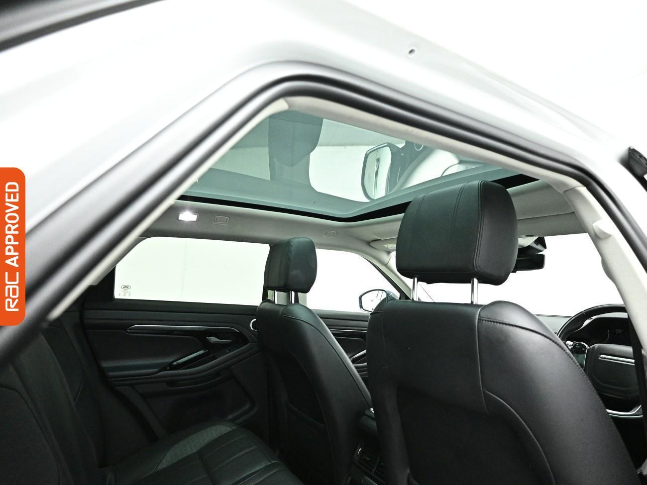 Land Rover Range Rover Evoque view 3
