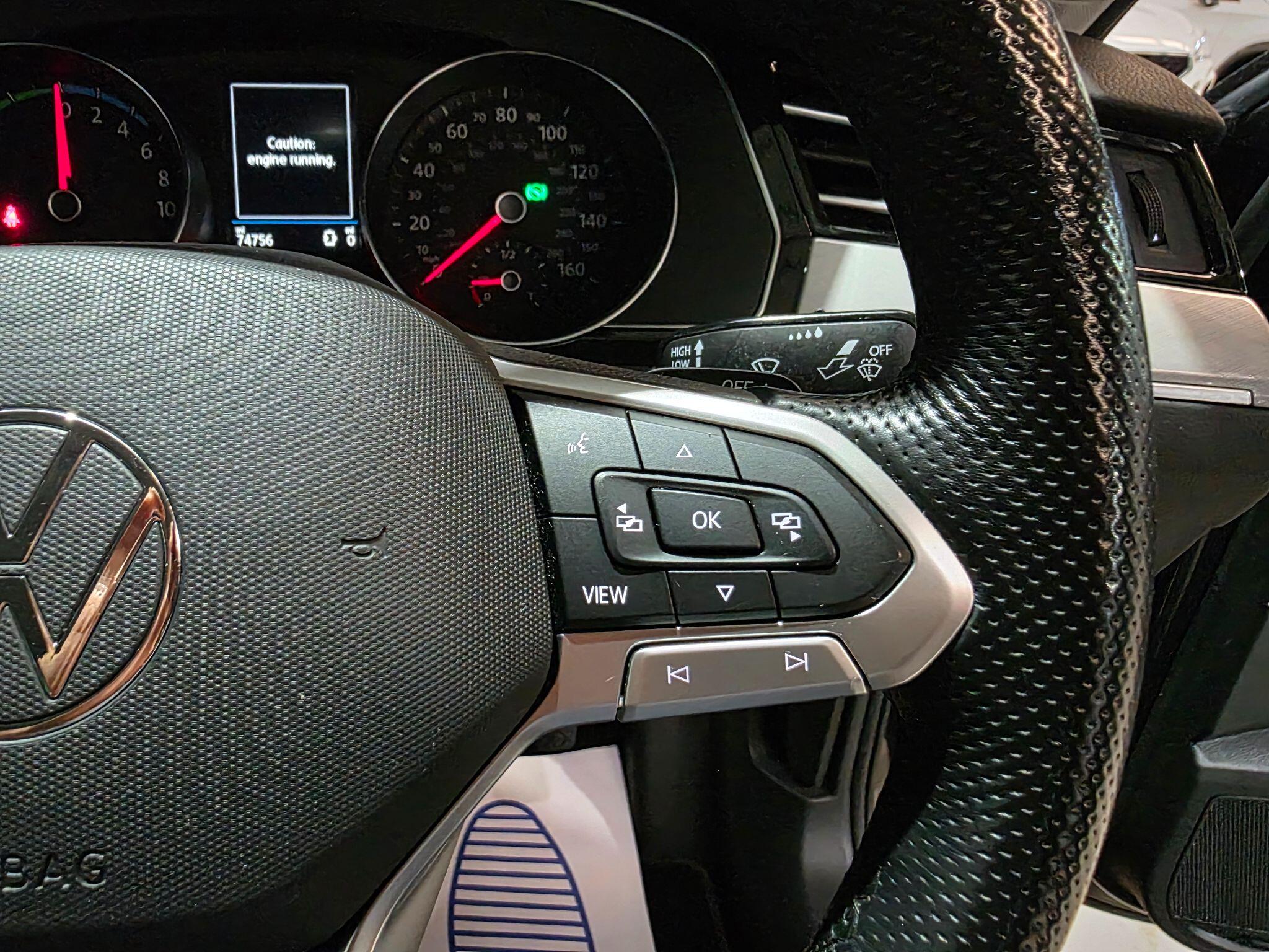 Volkswagen Passat view 17