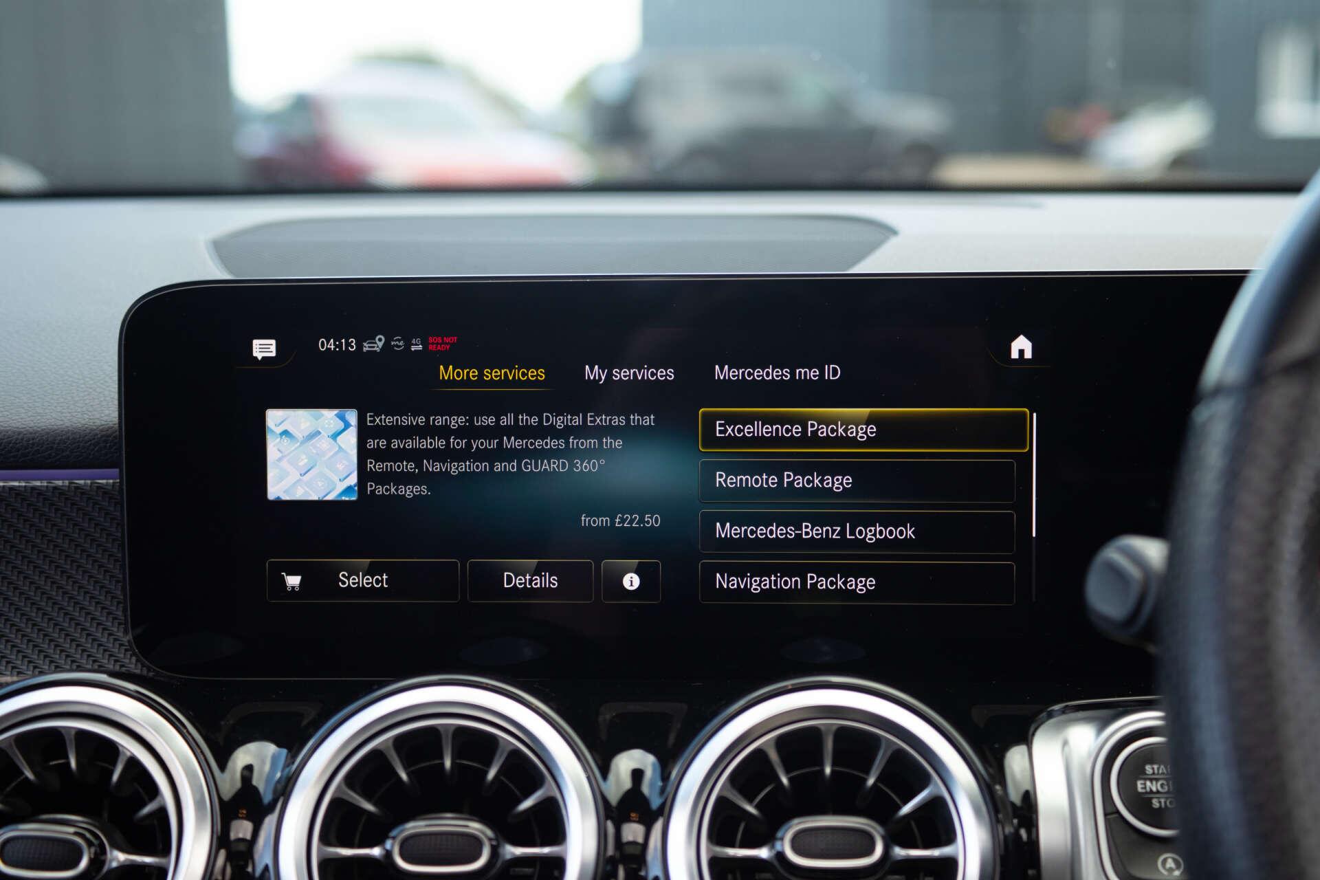 Mercedes-Benz GLB view 67