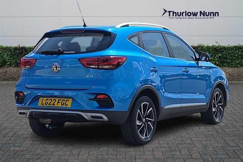 MG ZS view 3