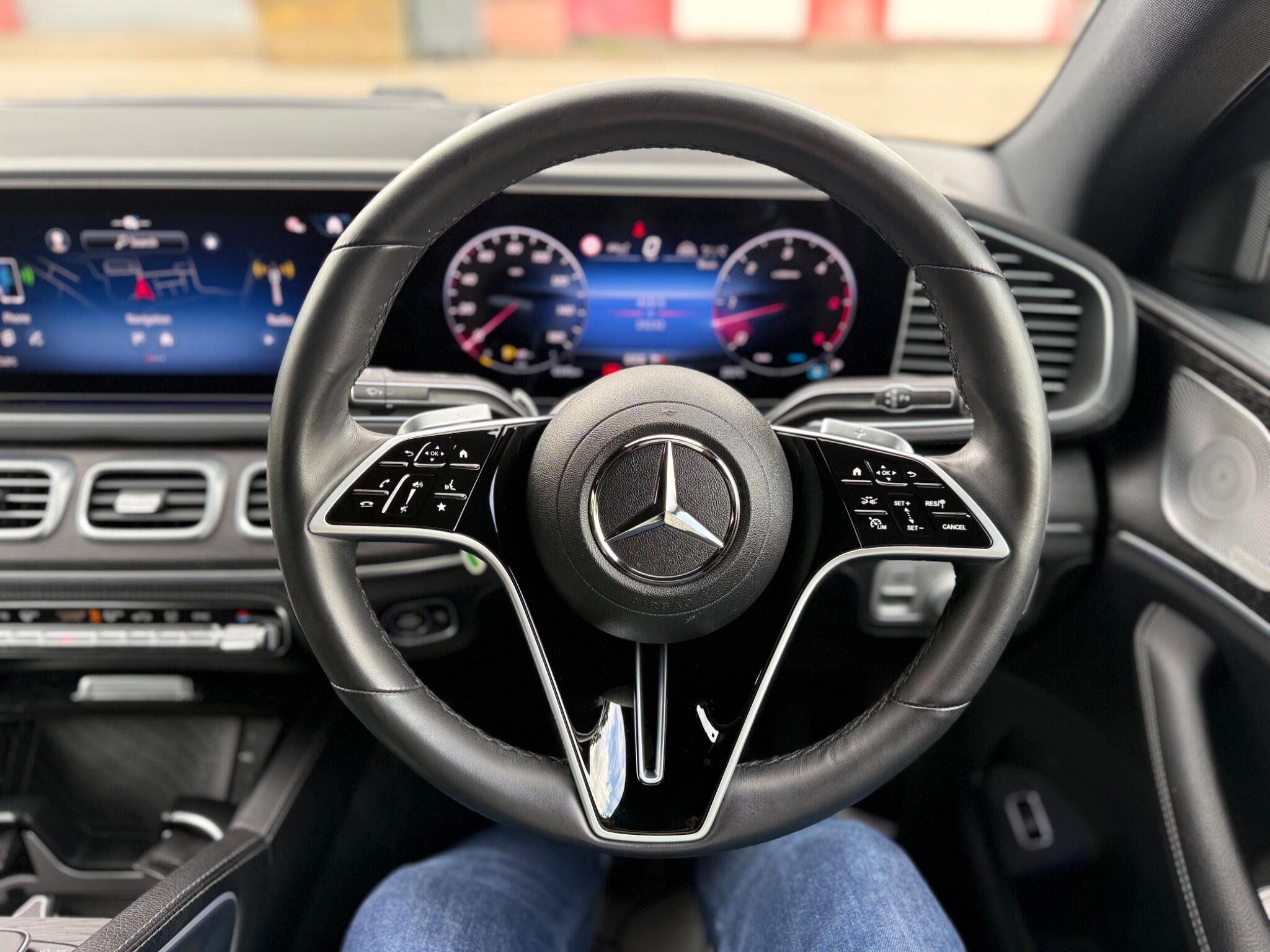 Mercedes-Benz GLE view 30