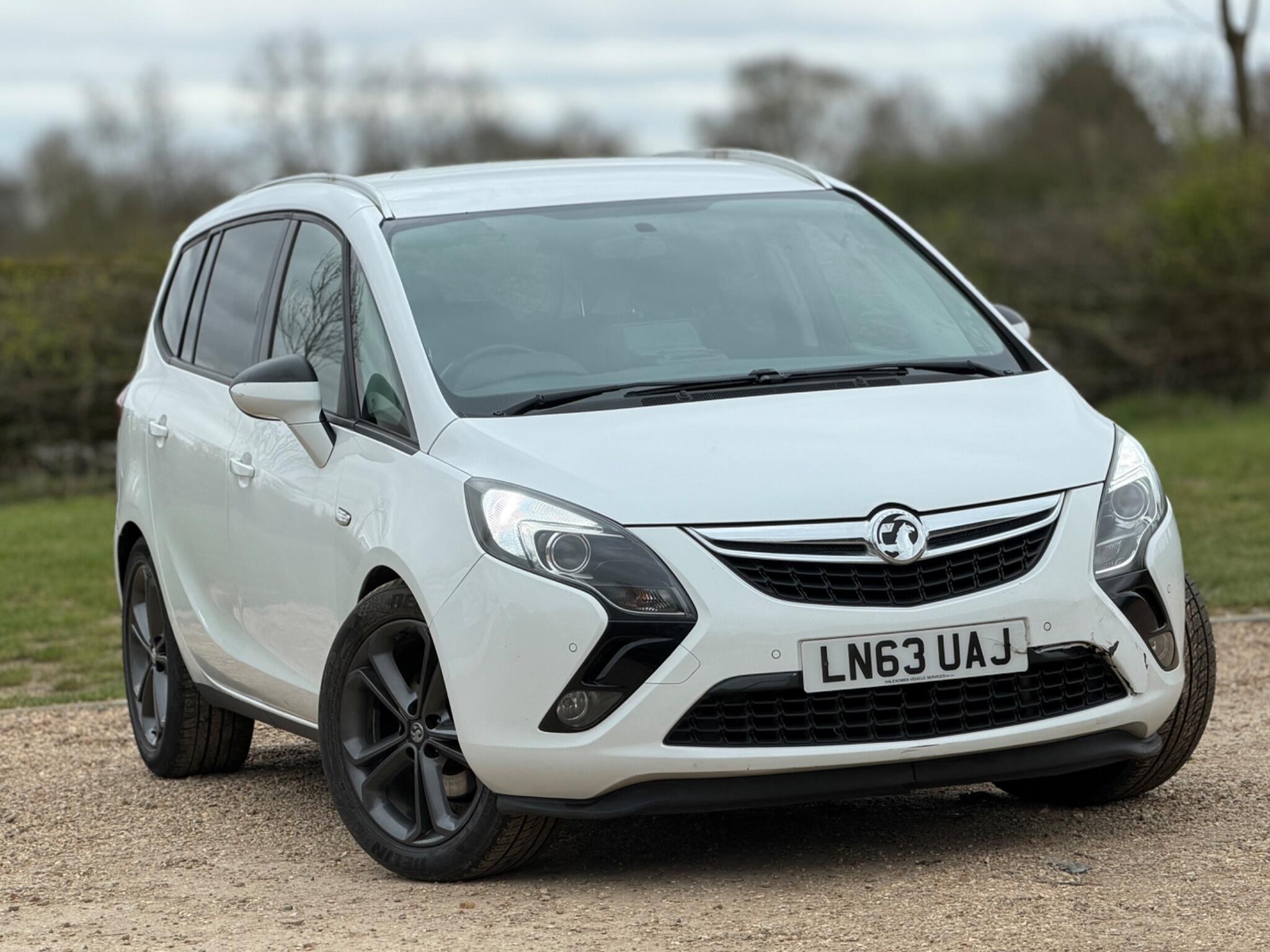2013 Vauxhall Zafira Tourer 2.0 CDTi SRi Euro 5 5dr image 7