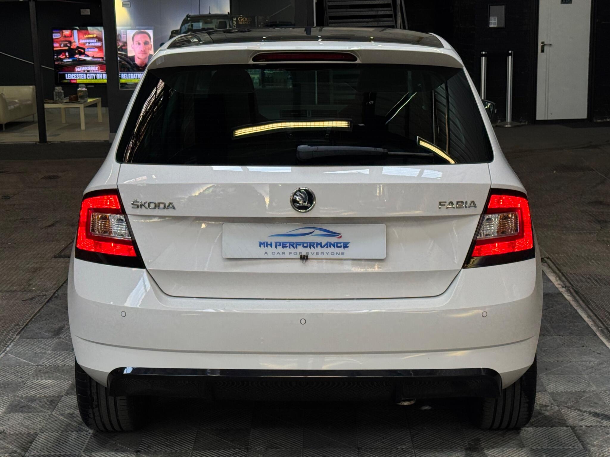 Skoda Fabia view 50